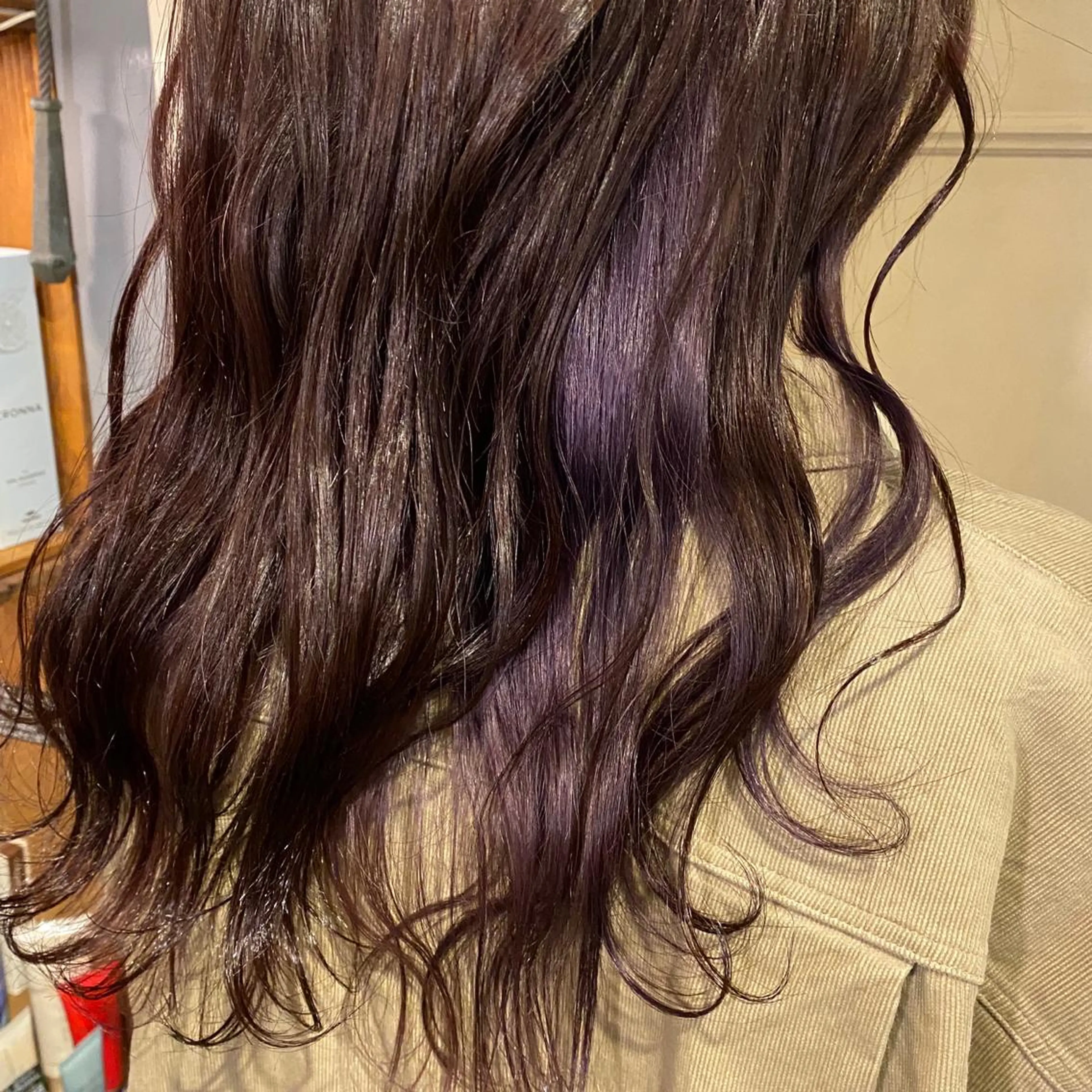 ロング カラー ブリーチ パープルカラー カット ヘアカラー トリートメント ヘッドスパ BRITS 渡辺 菜々子のヘアスタイル