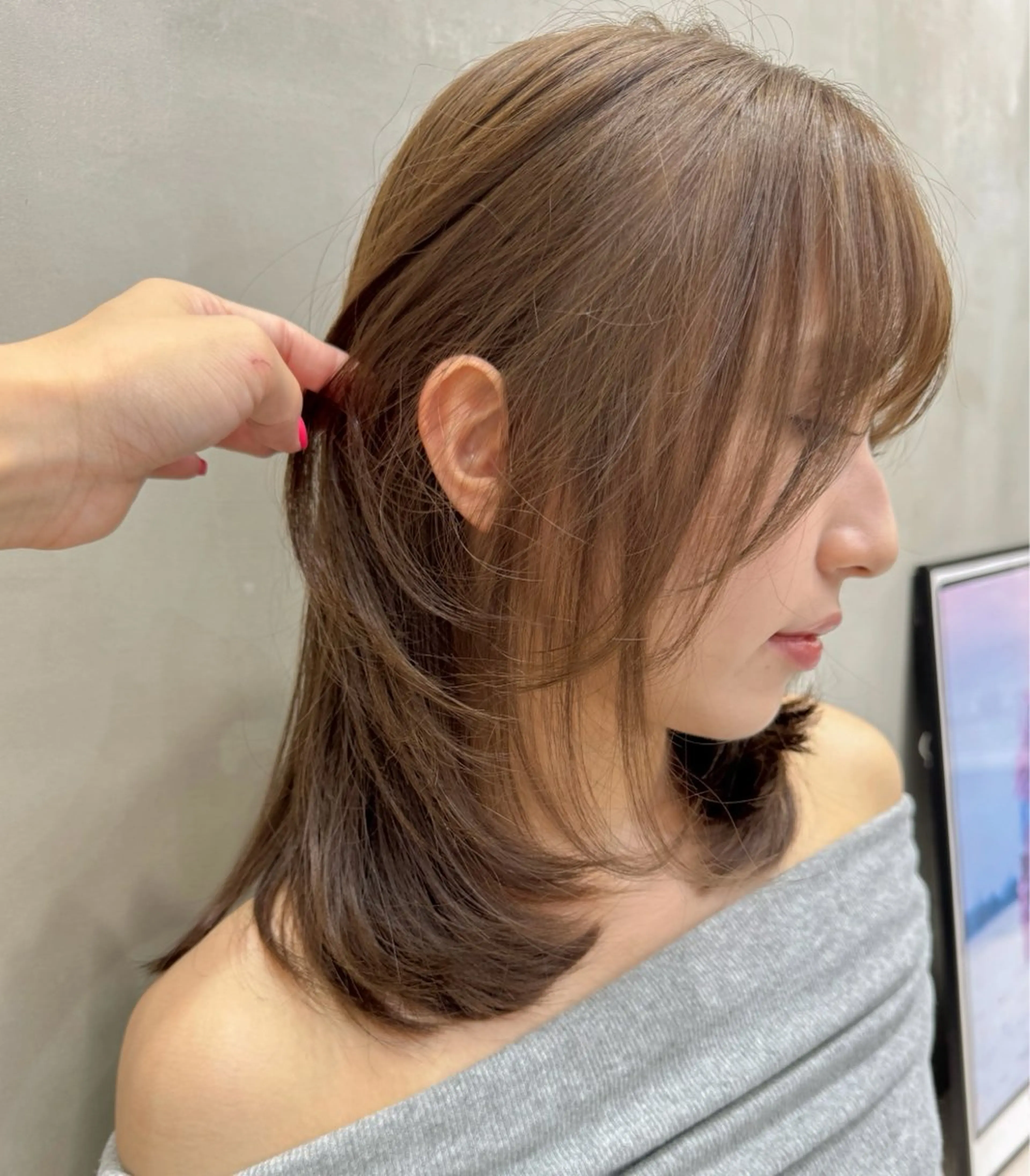 セミロング ボブ レイヤーカット 🍈yurina パーマ🍈のヘアスタイル