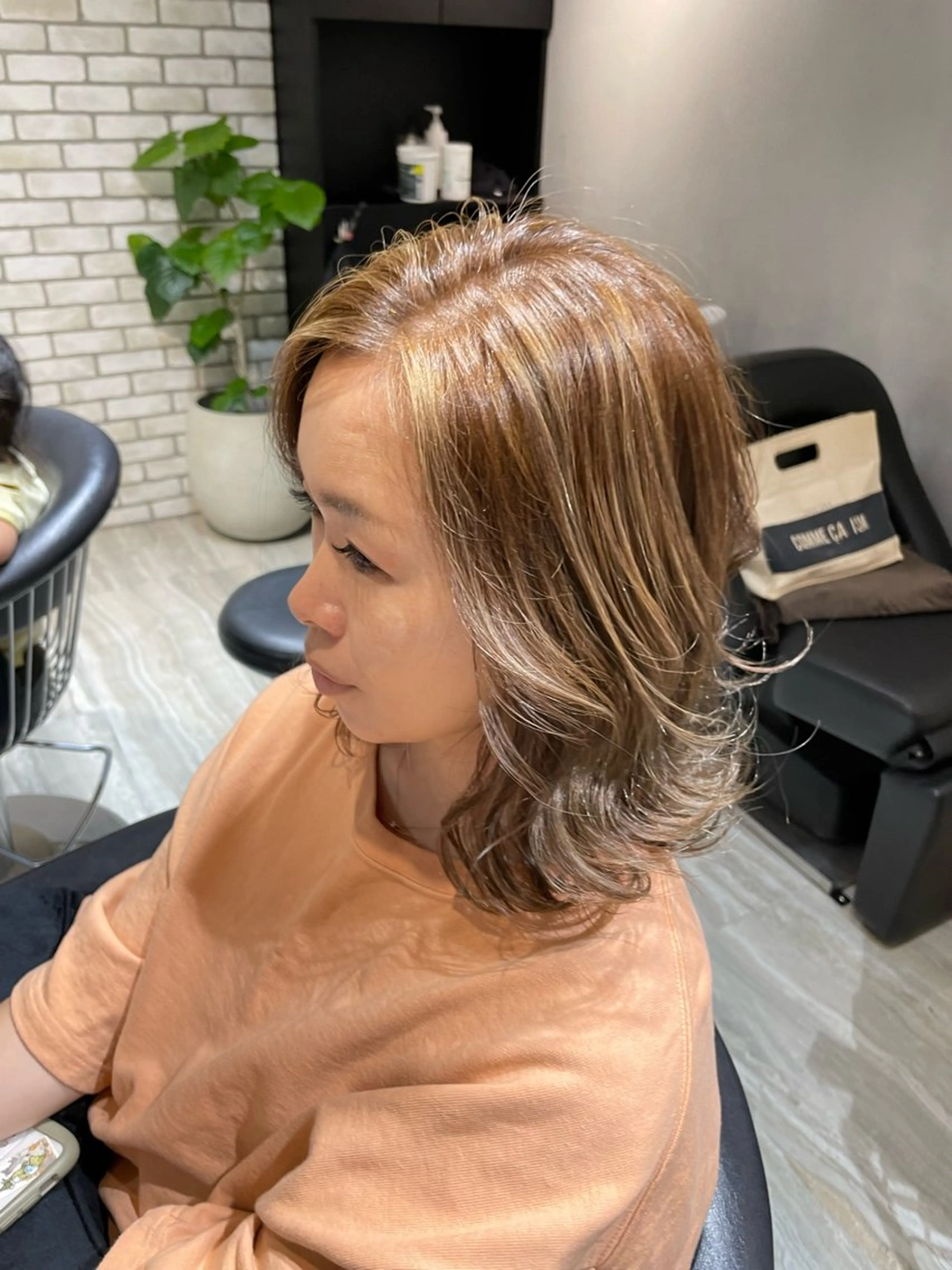 ミディアム miku 🍑髪質改善サロンのヘアスタイル