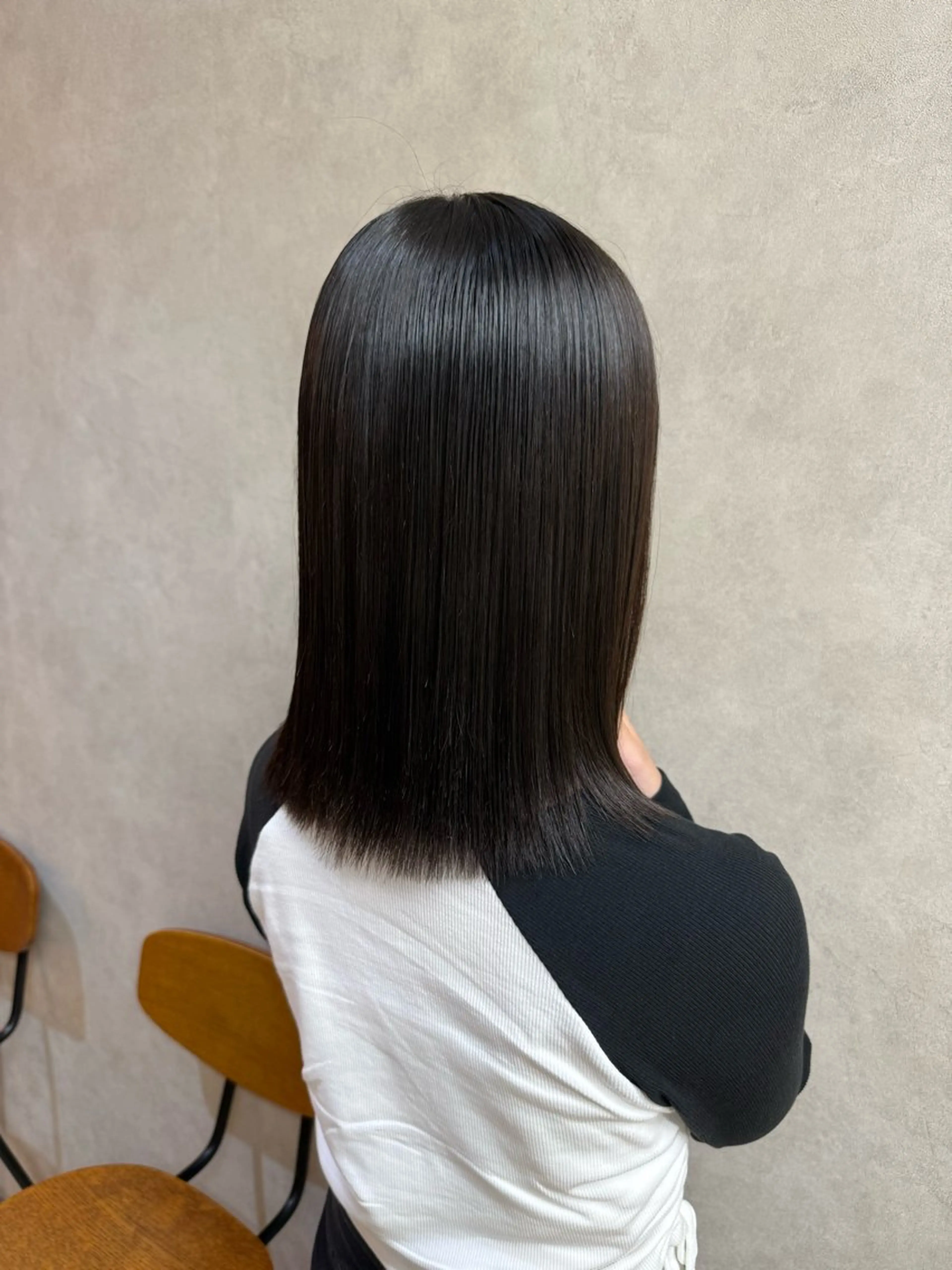 ミディアム カット 縮毛矯正 トリートメント REIKA /透明感カラーのヘアスタイル
