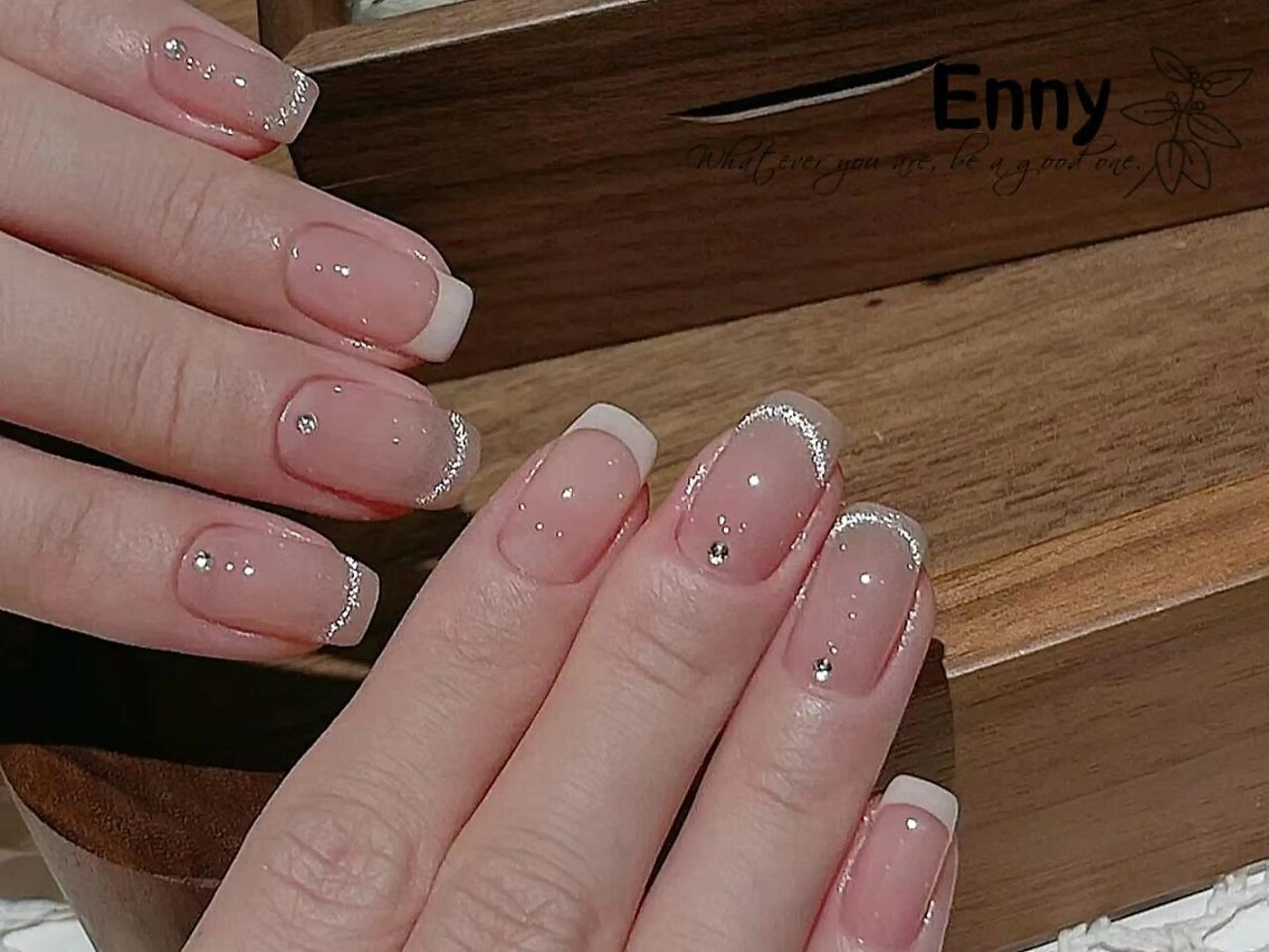 ネイル チークネイル 長さ出し フラッシュネイル フットネイル フレンチネイル Nailsalon Ennyのネイルデザイン