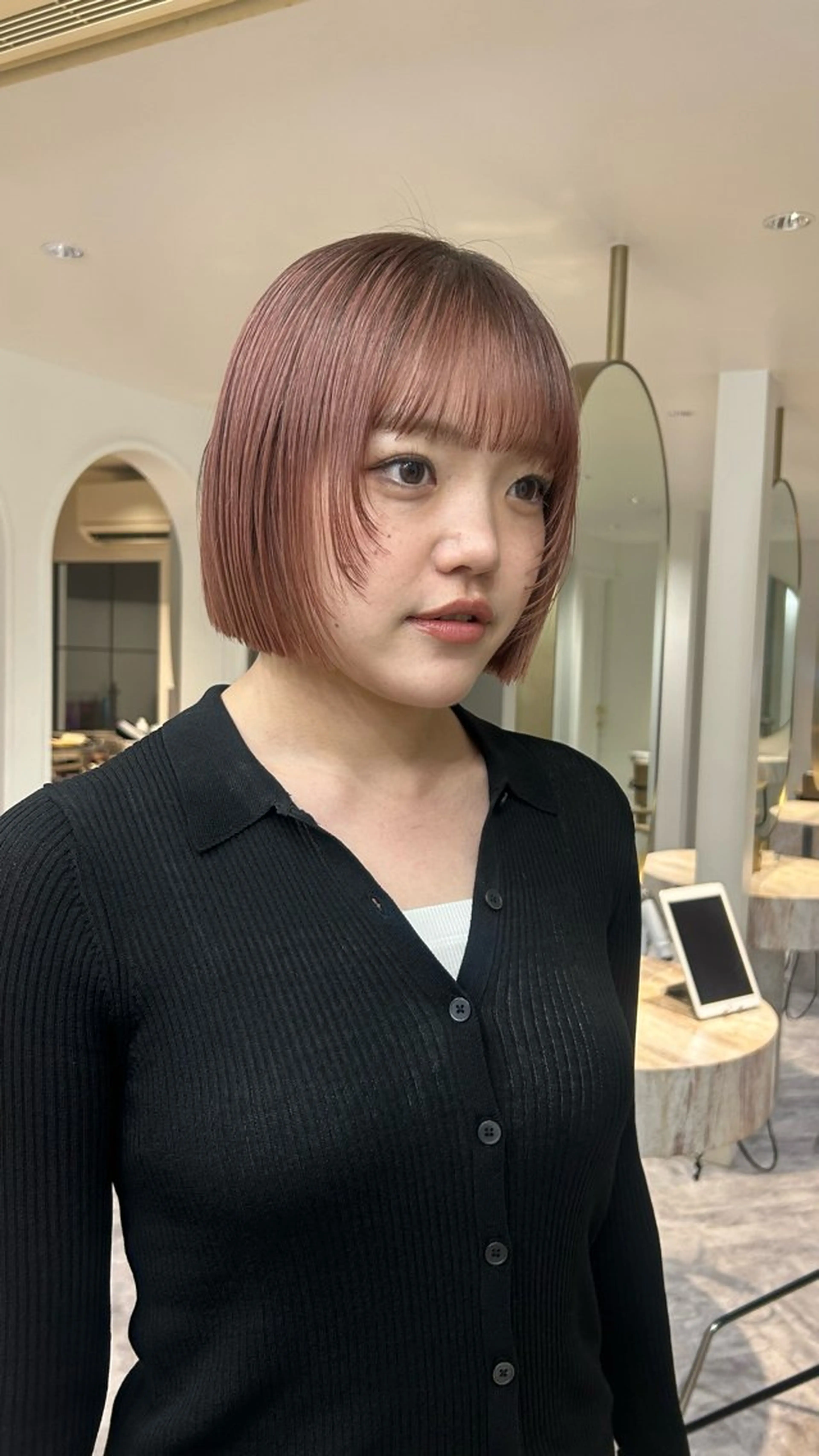 ショート カット ヘッドスパ Lomalia Moemiのヘアスタイル