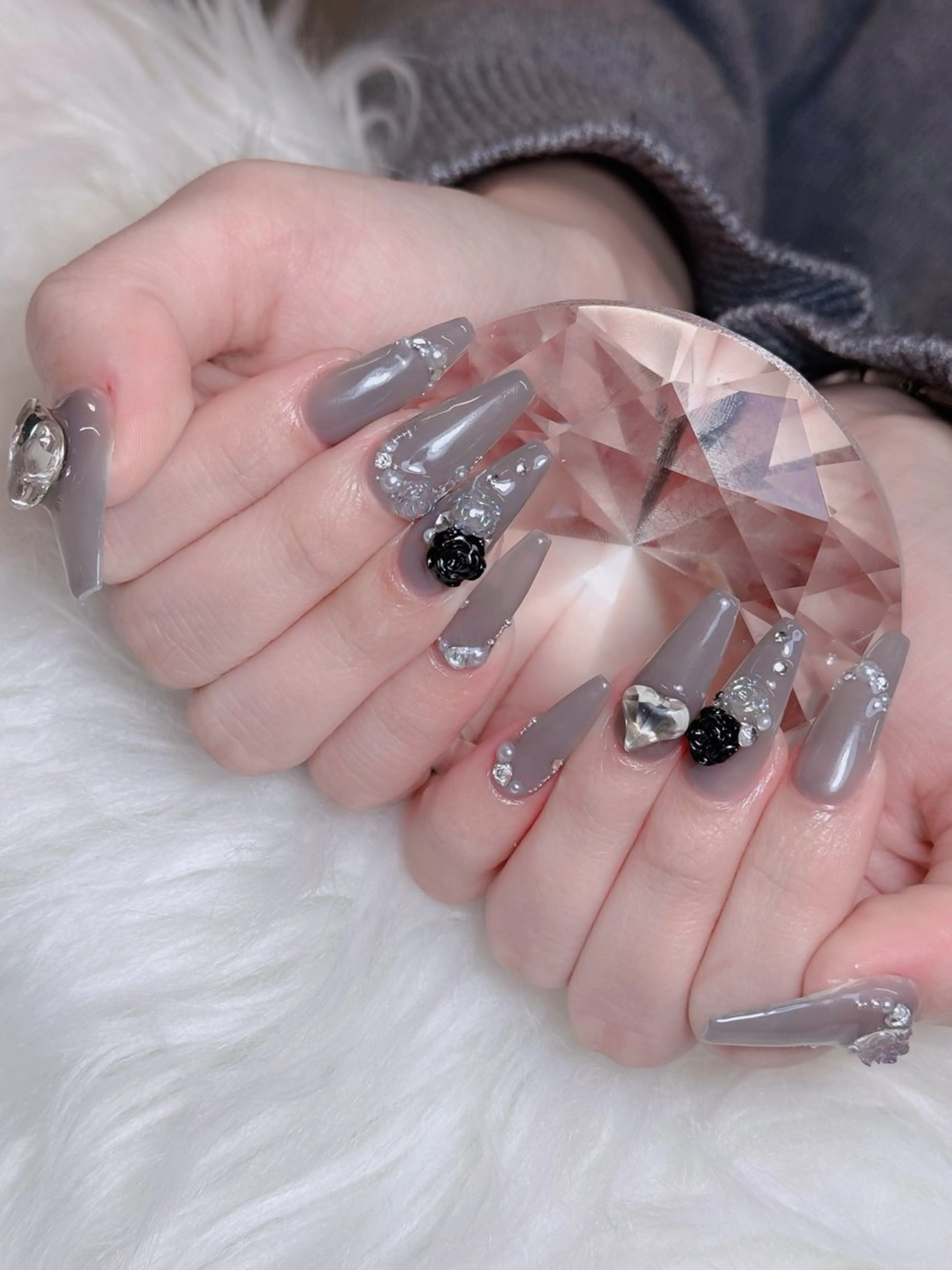 ネイル オーロラネイル チークネイル フットネイル フレンチネイル ハロウィン ハンドネイル Lumi Nail 新大久保3‘のネイルデザイン