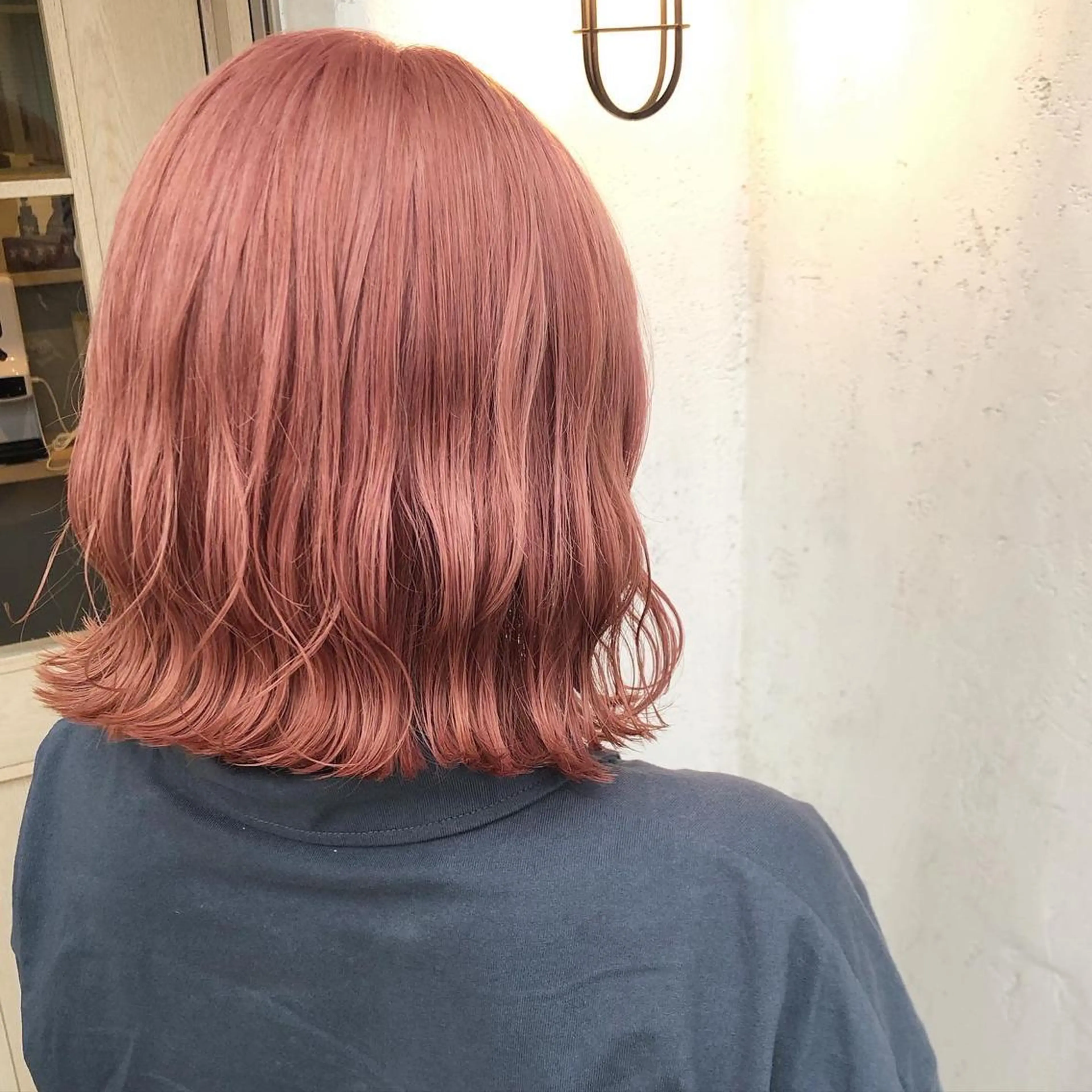 ショート カラー ヘアアレンジ ピンクカラー ヘアカラー MAI ROCCO3rdのヘアスタイル