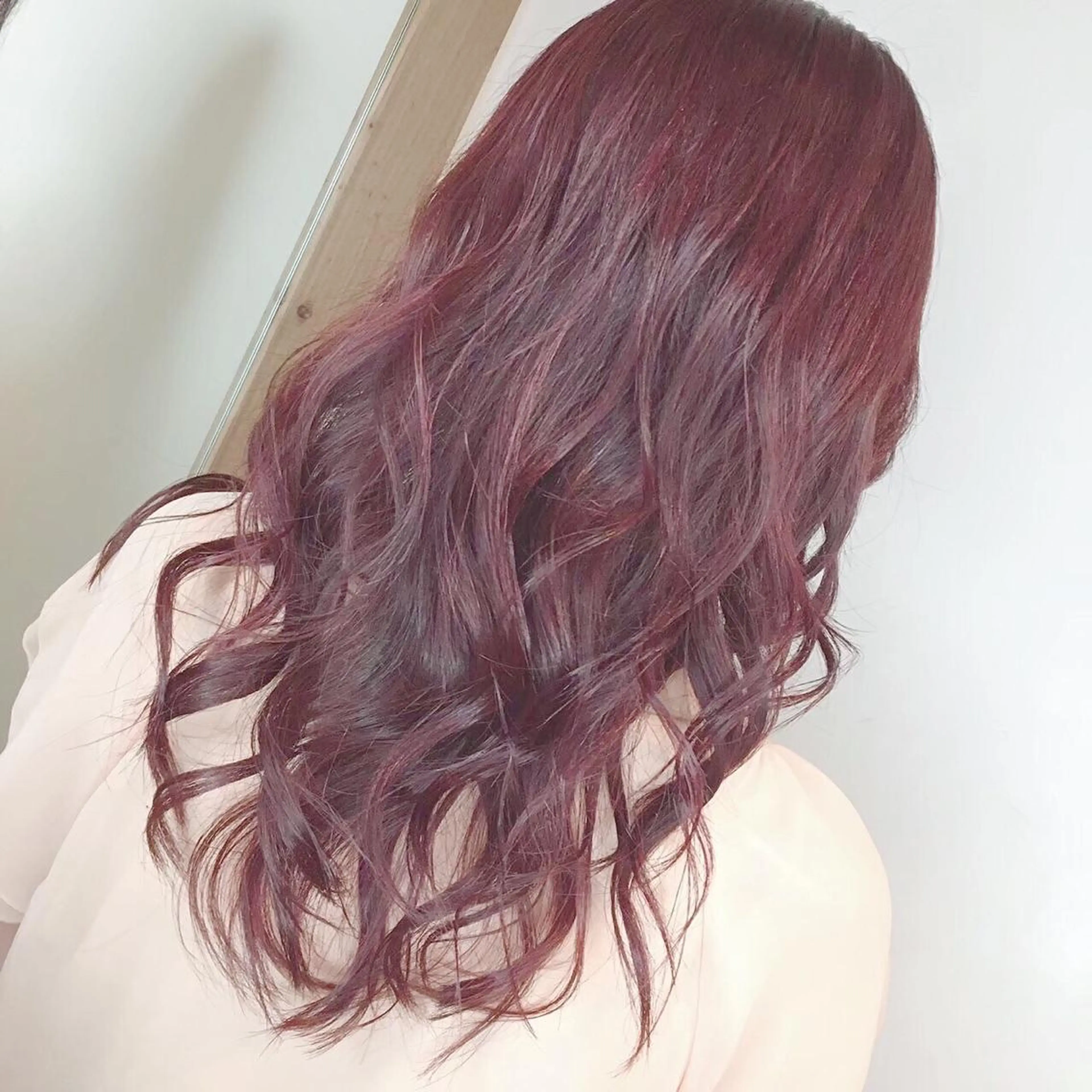 ロング カット ヘアカラー カラー特化 横川 翔希のヘアスタイル