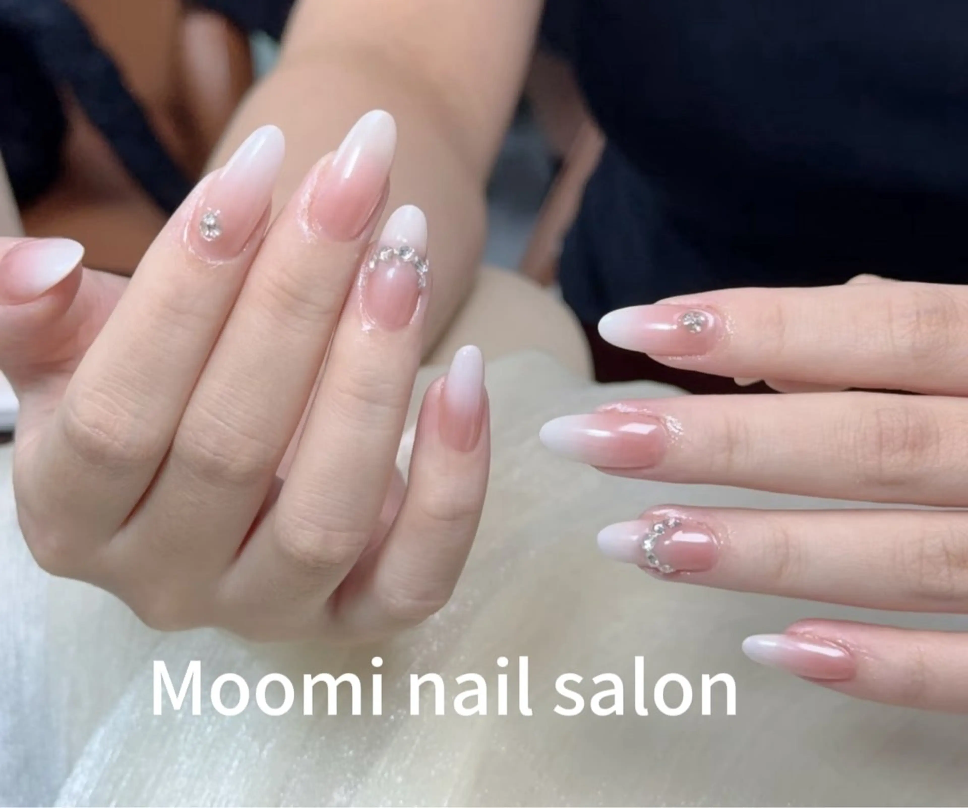 ロング ハンドネイル Moomi あずりのネイルデザイン