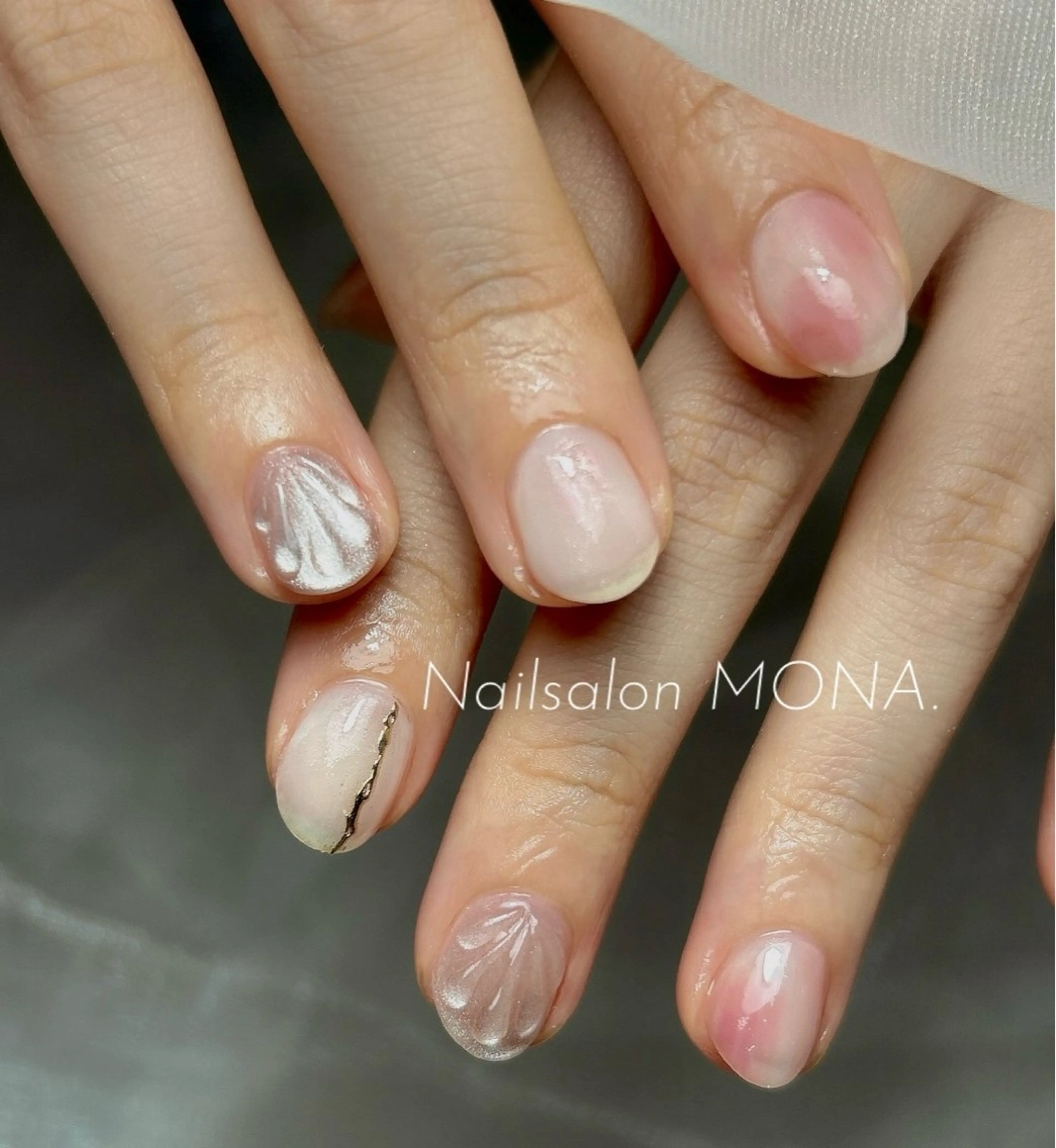 ネイル マグネットネイル ニュアンスネイル ハンドネイル Nailsalon MONA.のネイルデザイン