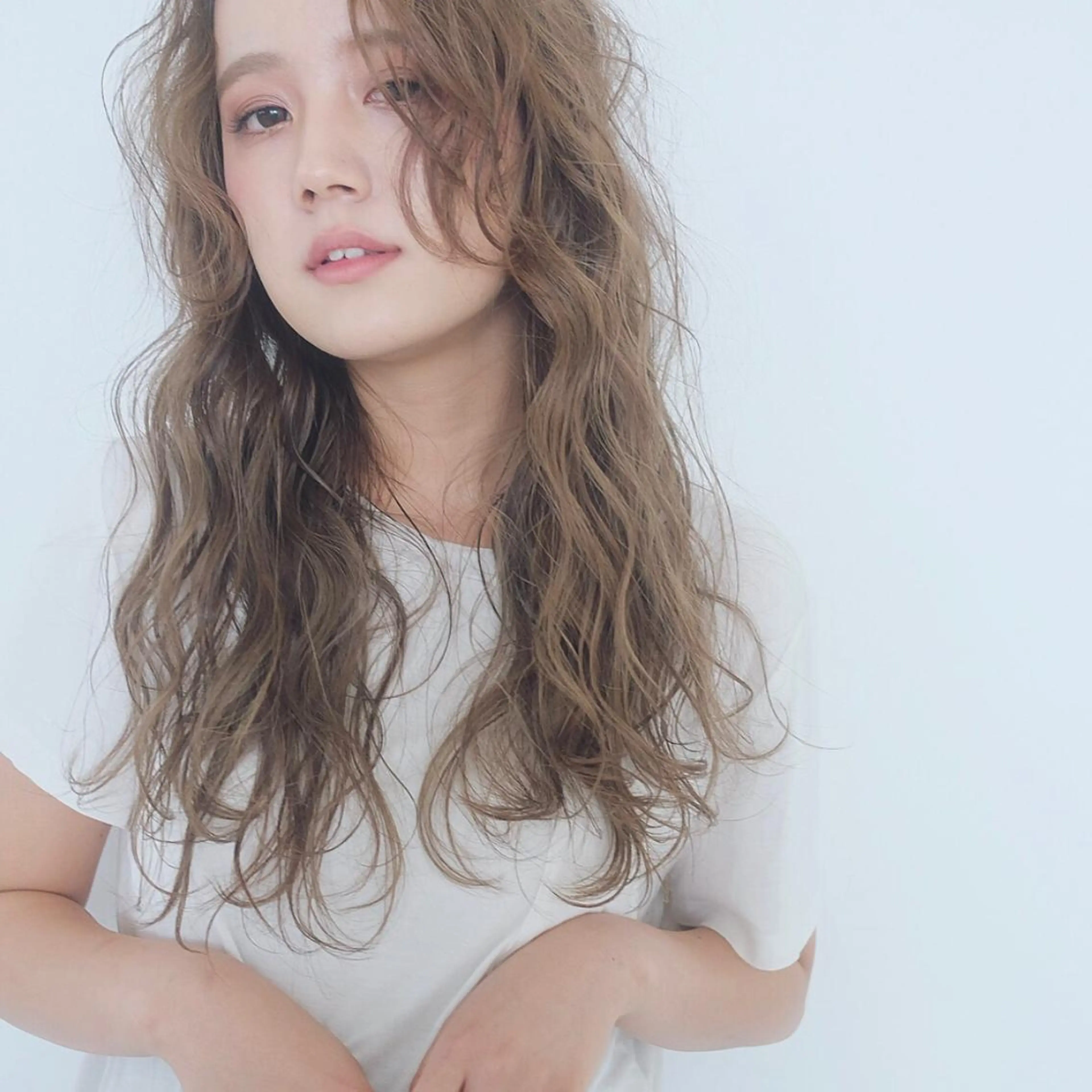 セミロング カラー パーマ ブルーカラー ブルージュ オレンジ ハイトーンこそキレイ に◎佐藤雄太のヘアスタイル
