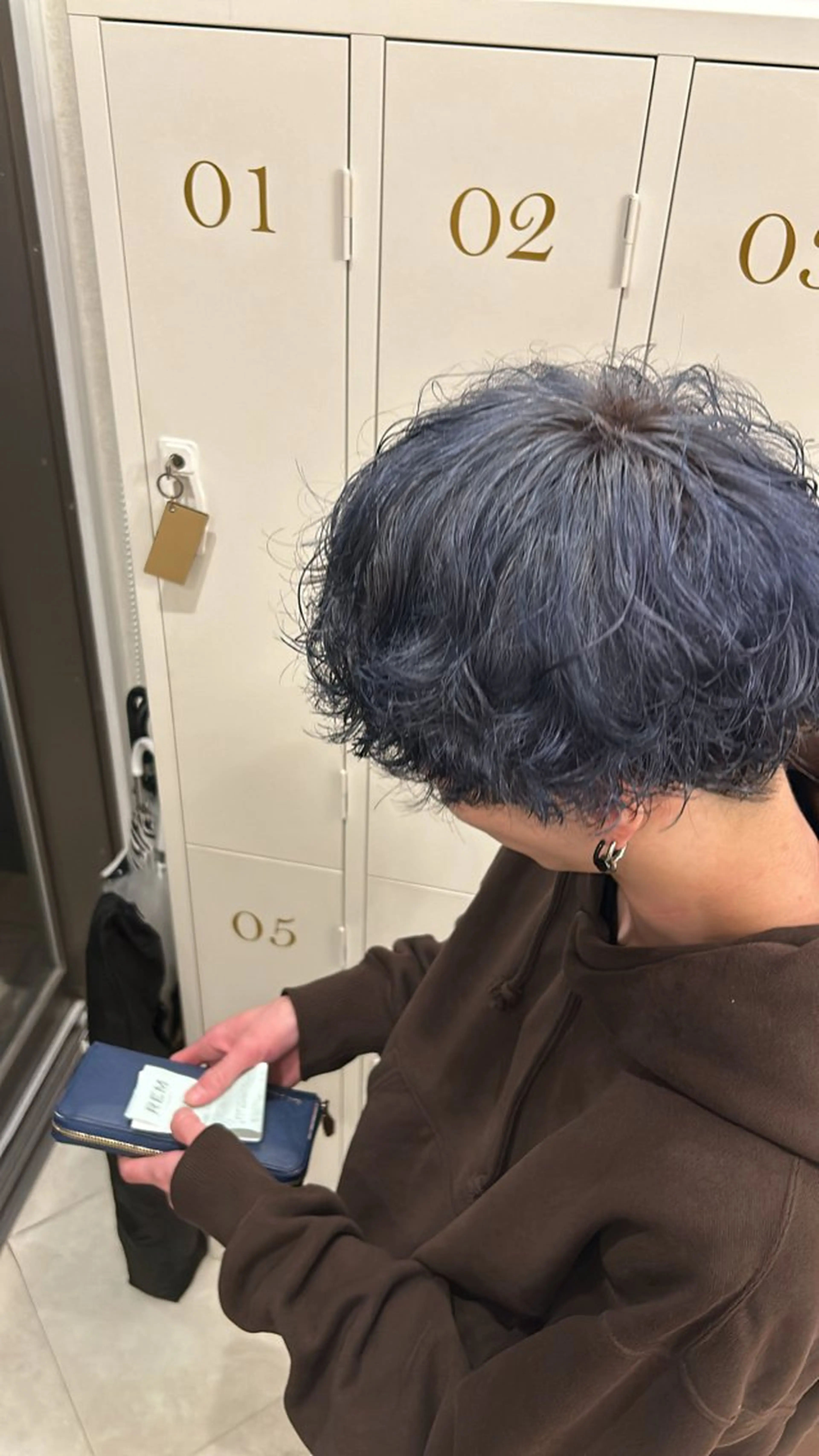 カラー ヘアカラー 善財 康葵のヘアスタイル