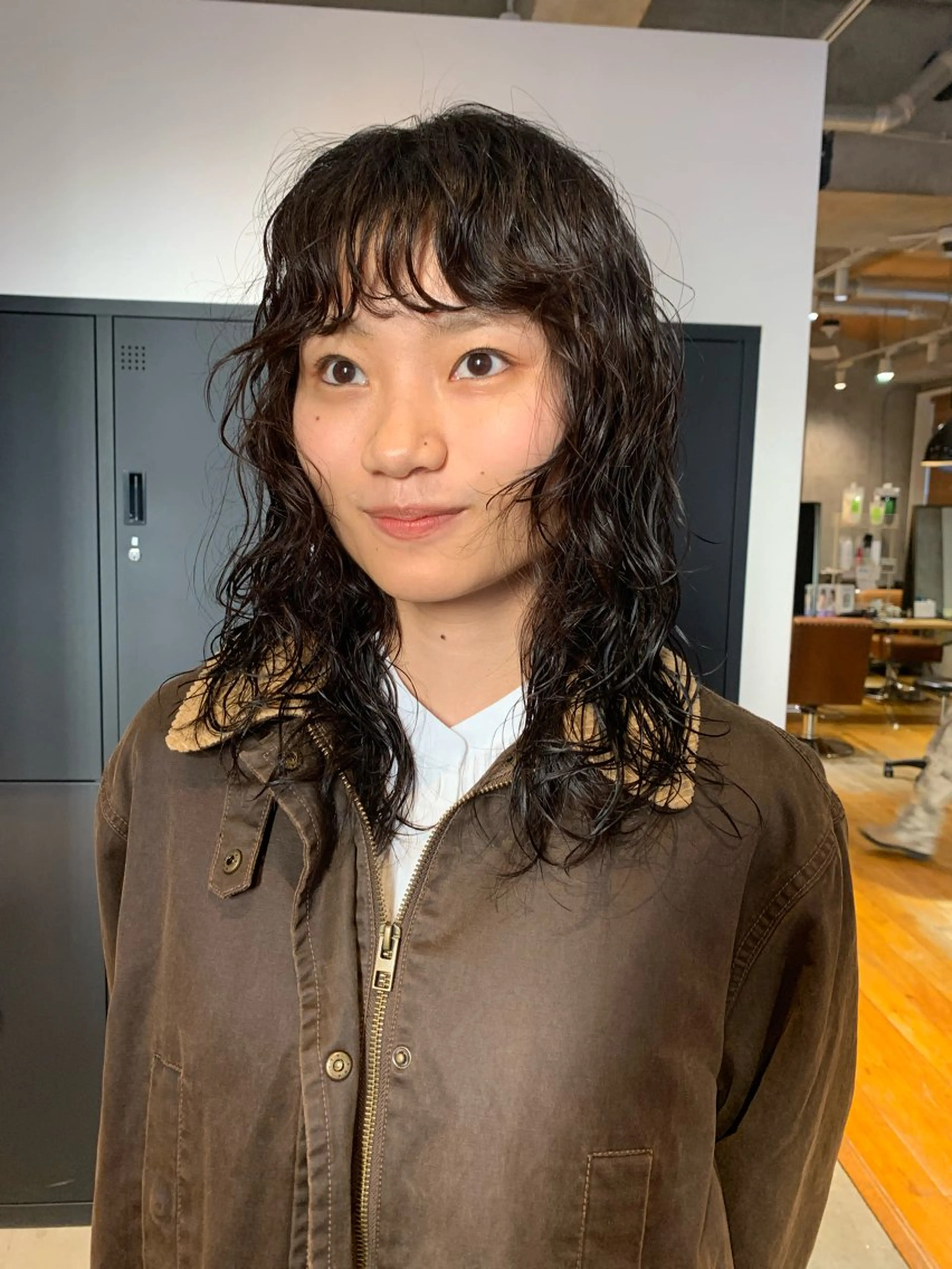 セミロング カラー パーマ ボブ　くせ毛風パーマ 艶カラー/横山大樹のヘアスタイル