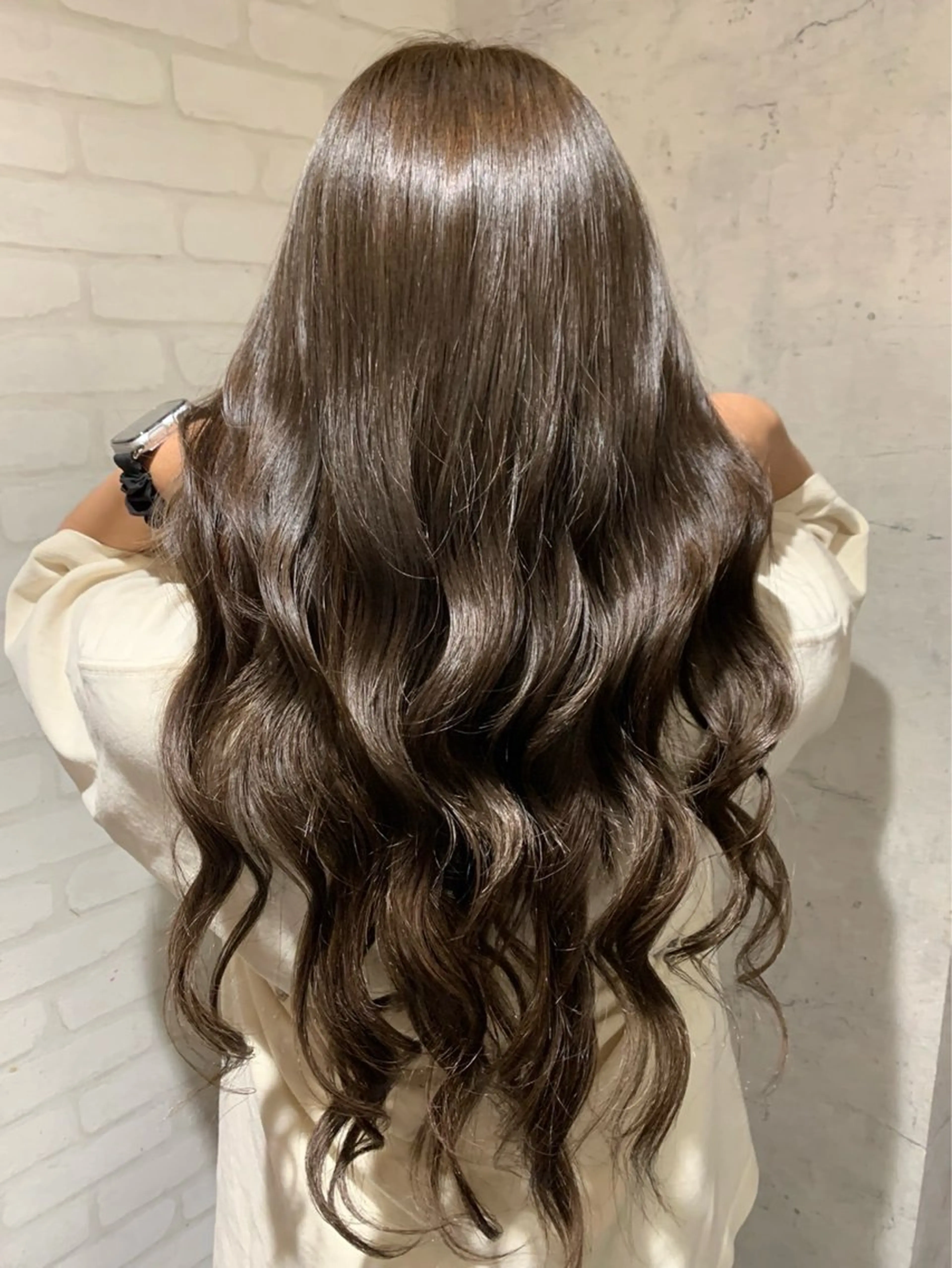 ロング ハイトーン🇰🇷 19歳美容師アリルのヘアスタイル