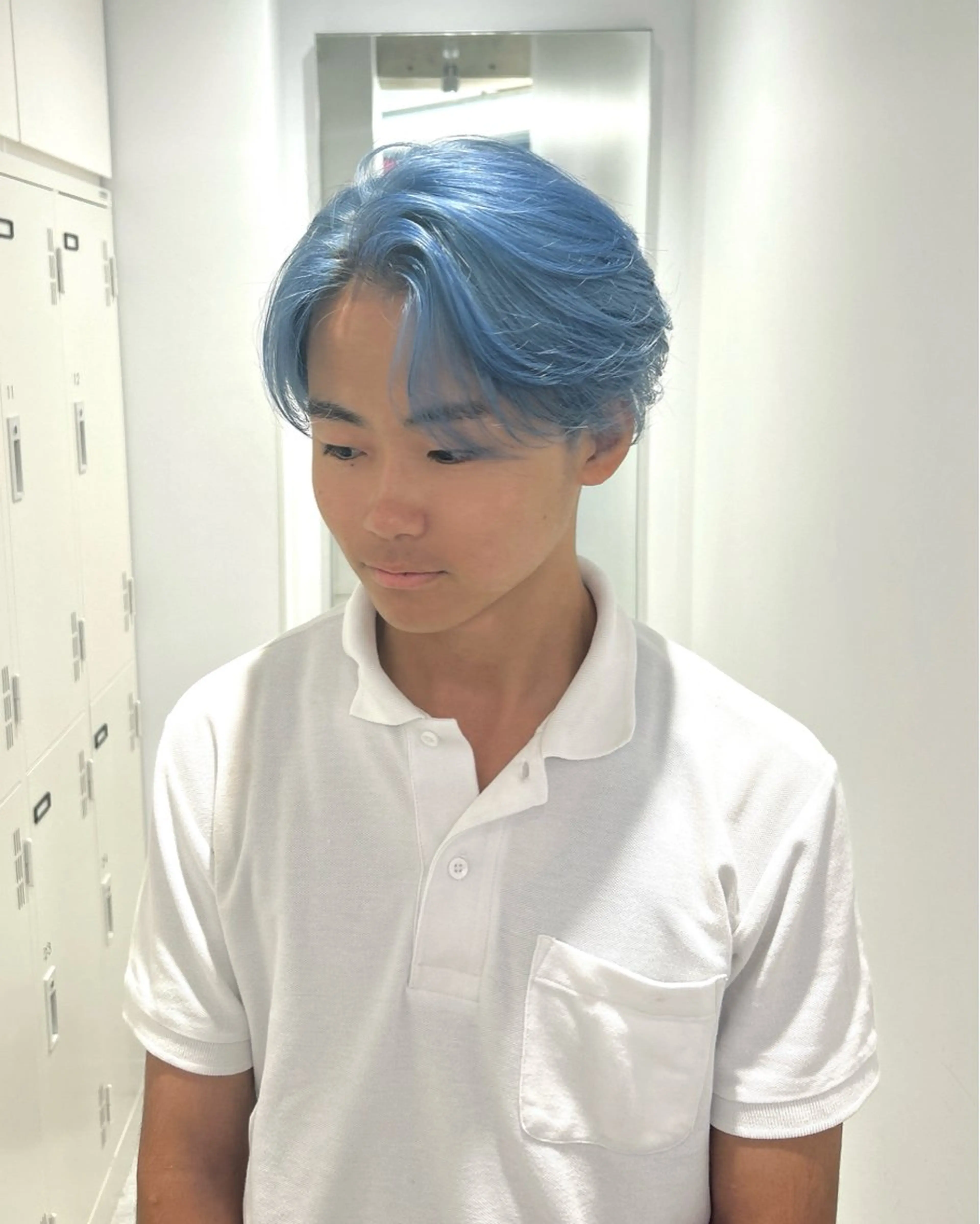 ショート カラー メンズ ヘアカラー トリートメント 透明感ハイトーン特化 /ケアブリーチ/莉駒のヘアスタイル