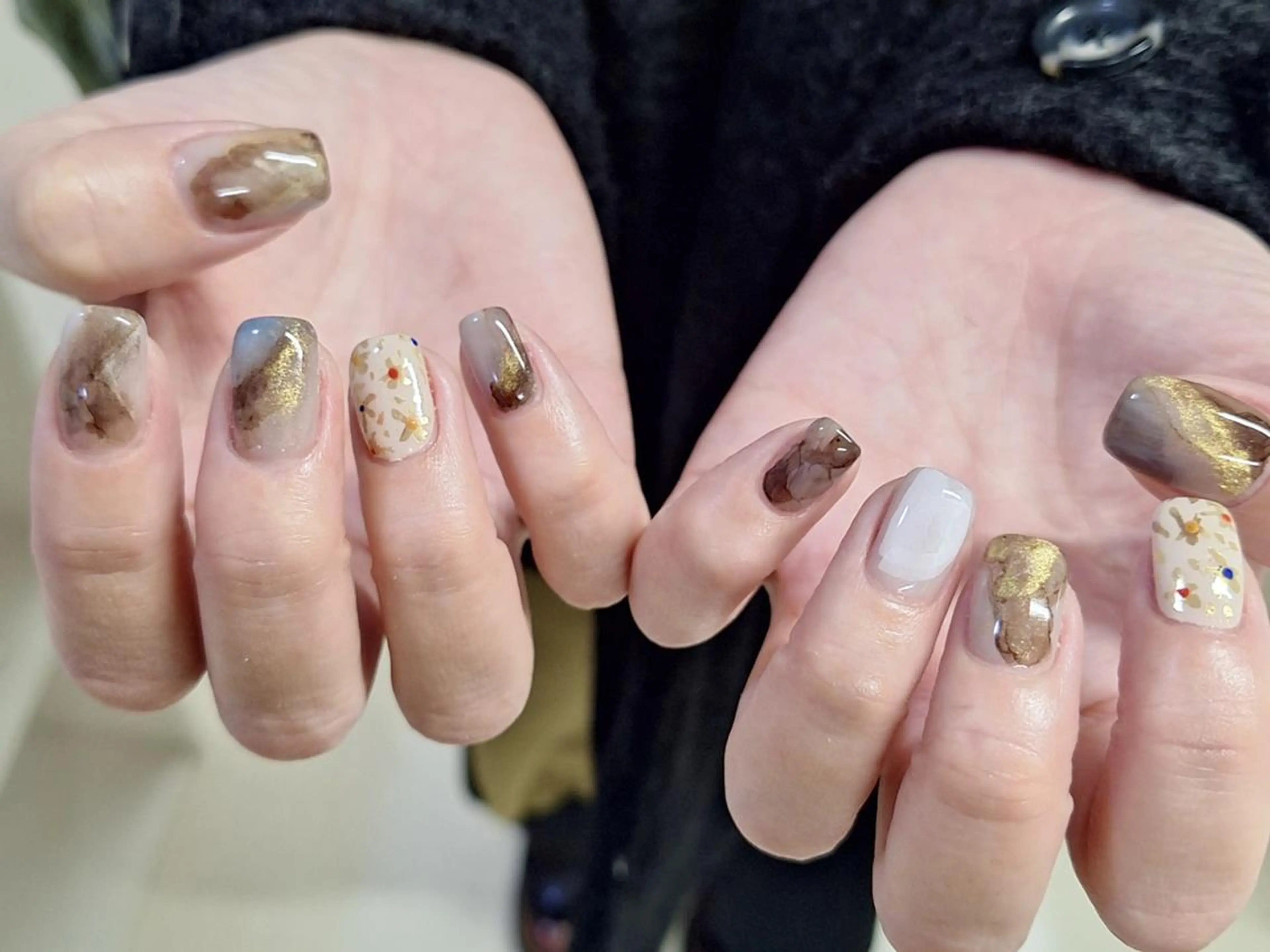 ネイル ジェルネイル 韓国ネイル ニュアンスネイル ワンホンネイル nailstudio eviz新宿店のネイルデザイン
