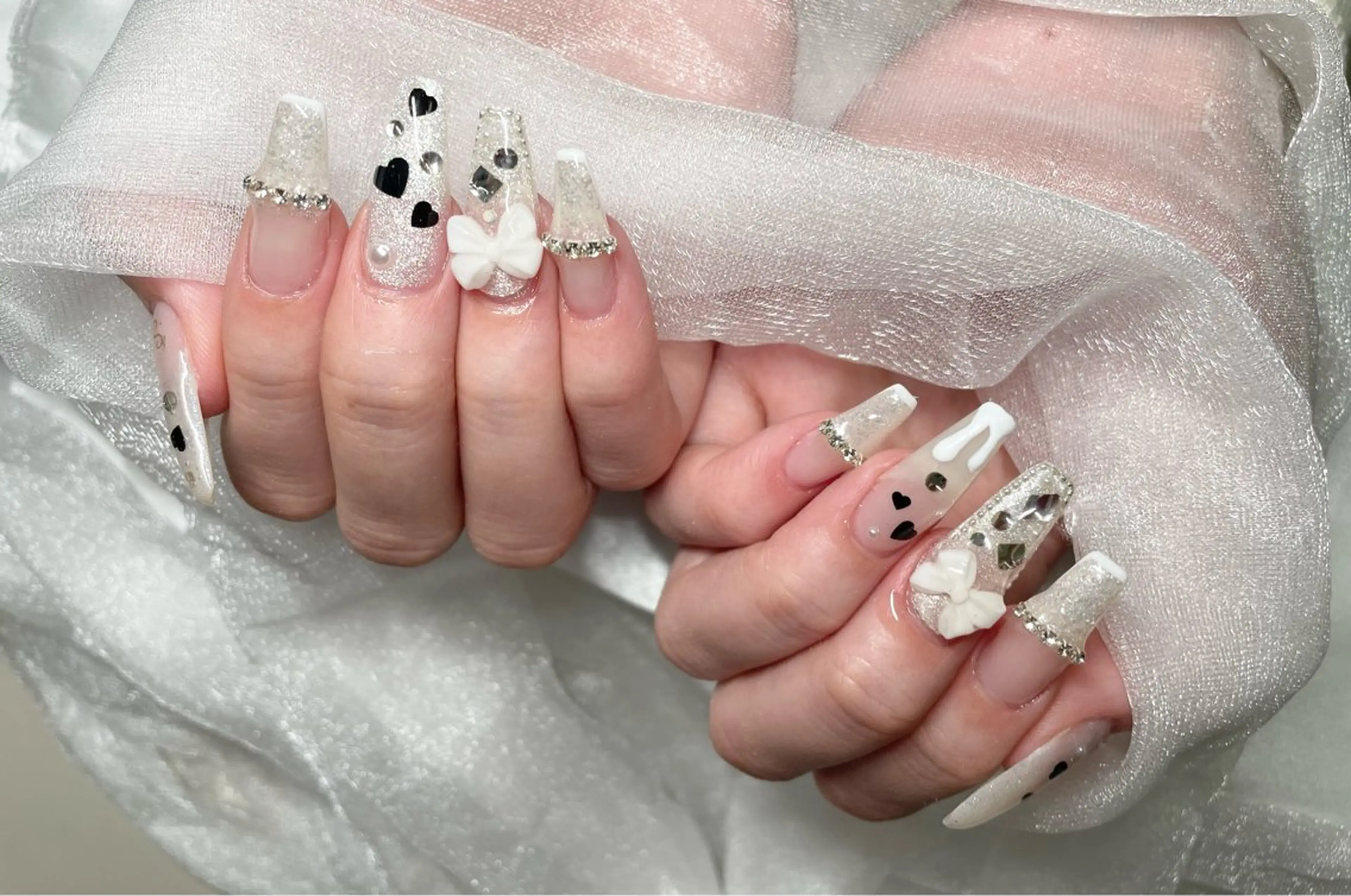 ネイル Roi〈ロワ〉 Minakoのネイルデザイン