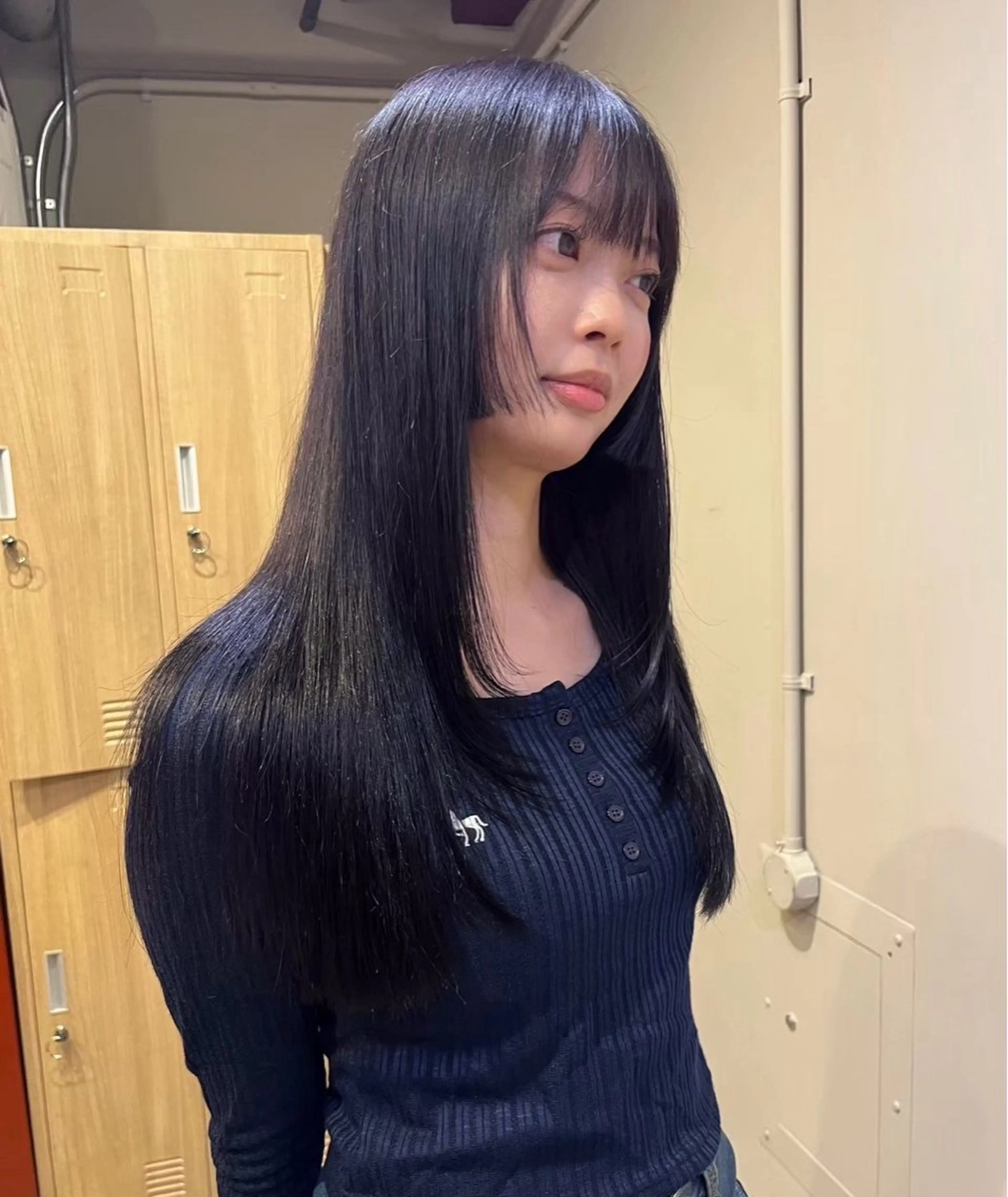 ロング 顔まわりレイヤー 顔周りカット レイヤーカット LOREN＋透明感 オリーブhirokoのヘアスタイル