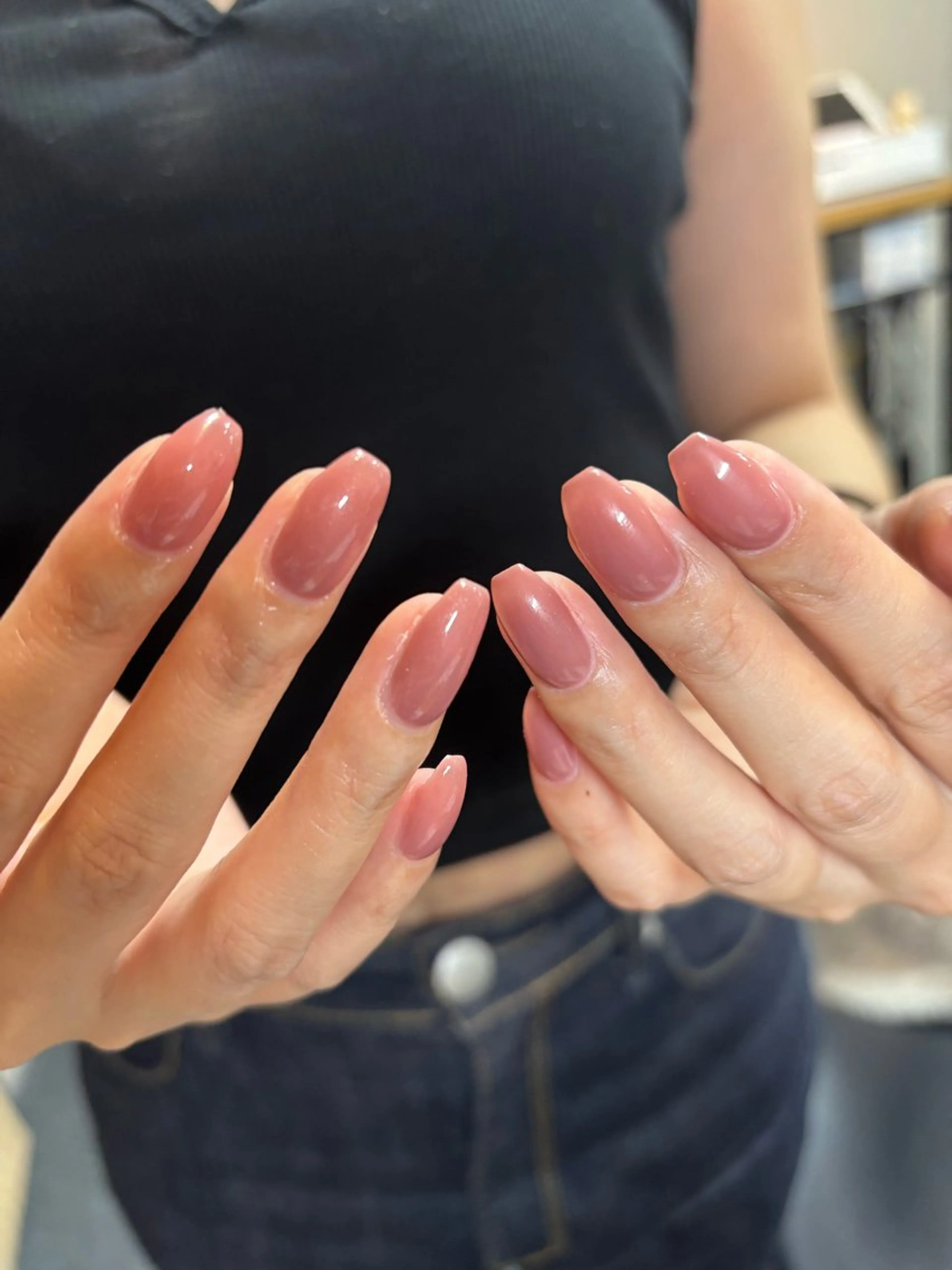 ネイル ガーリー オフィスネイル ワンカラーネイル ピンク シンプルネイル ハンドネイル ハンドケア 🎀NAIL🎀 AI🪄︎︎◝✩のネイルデザイン