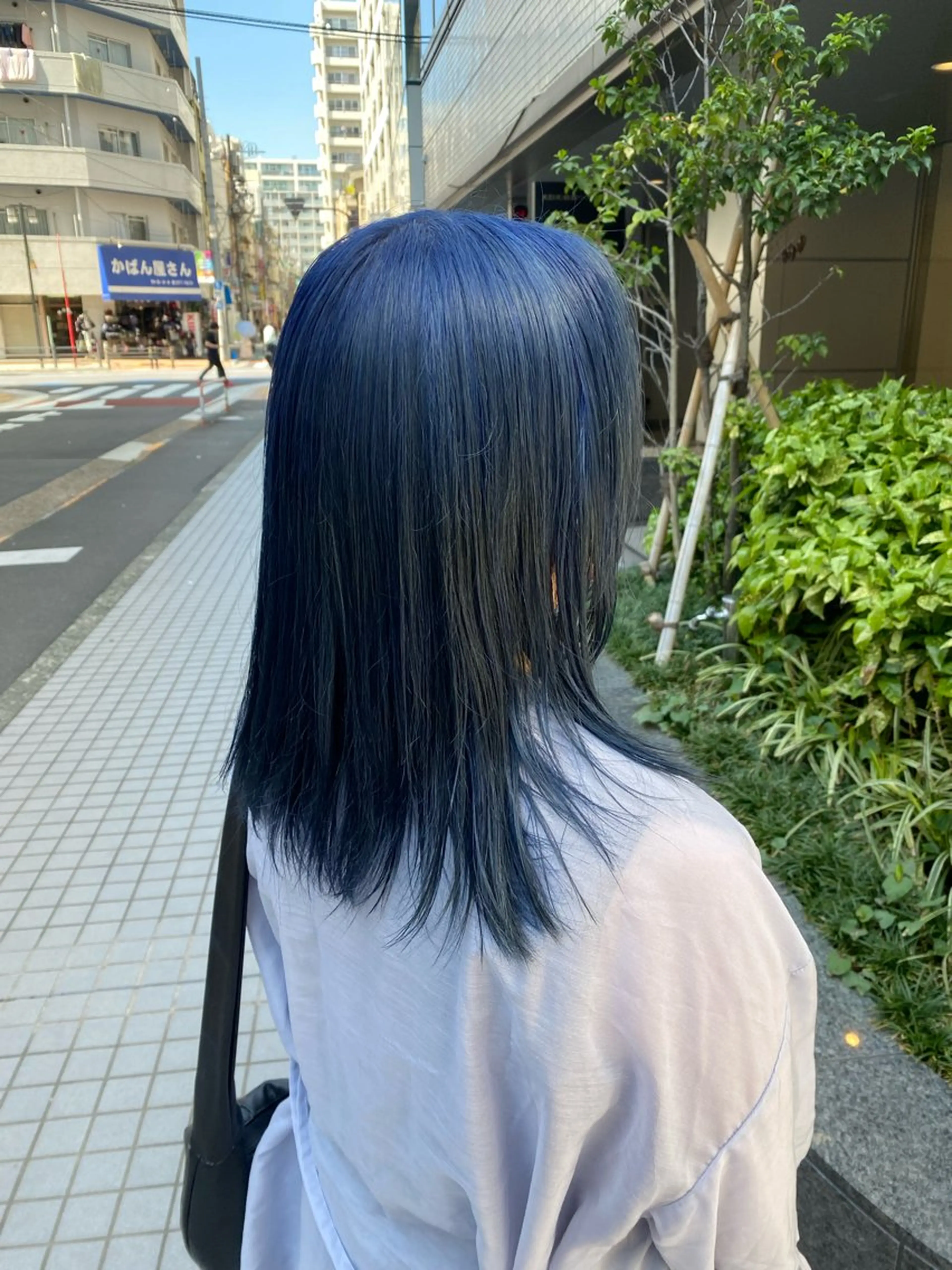 セミロング カラー ブリーチ ブルーカラー ケアブリーチ ネイビーカラー トリートメント Riganuts池袋 Hayato✂︎のヘアスタイル