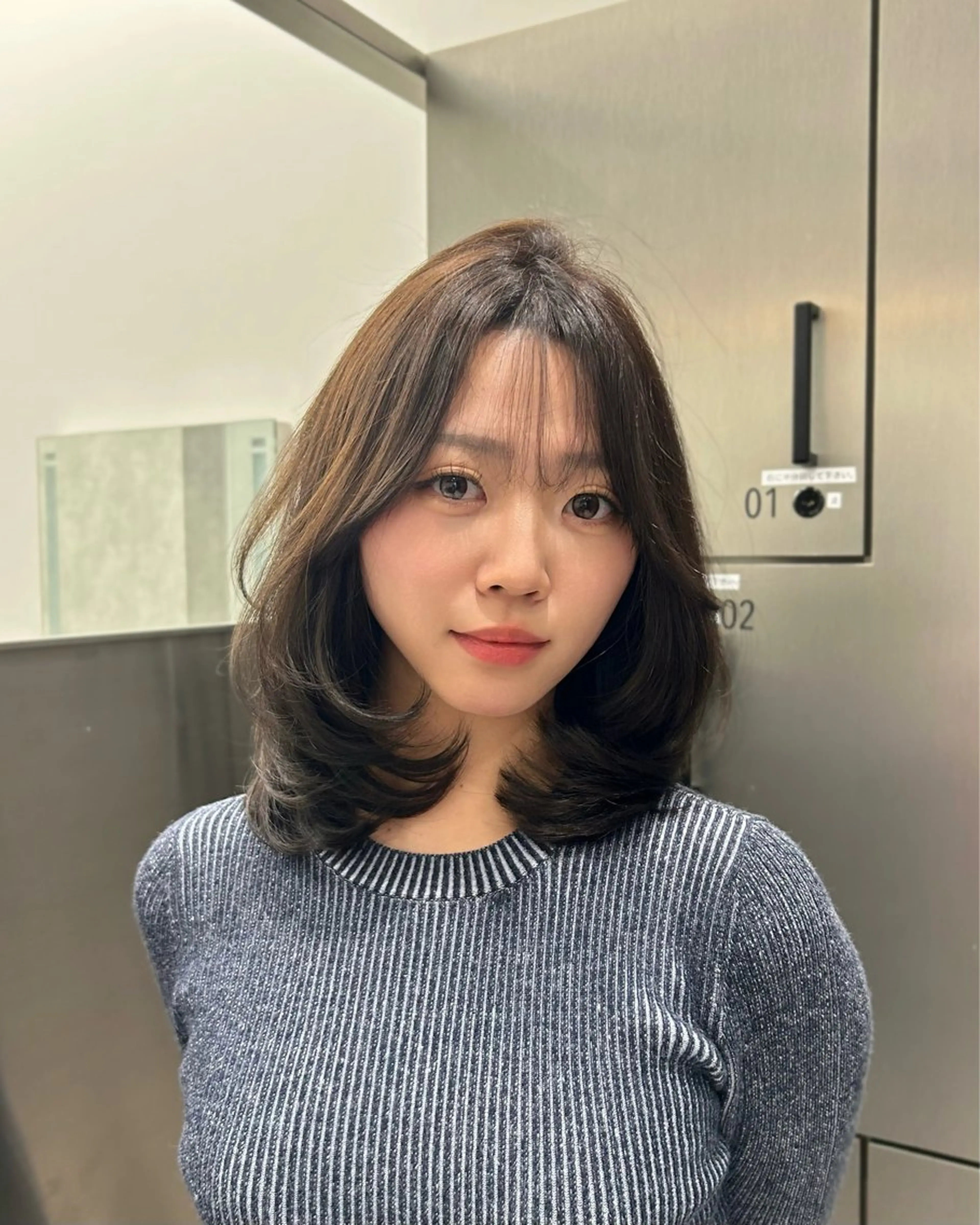 セミロング ボブ レイヤーカット 大人レイヤー/艶髪 🇺🇸TOMONAのヘアスタイル