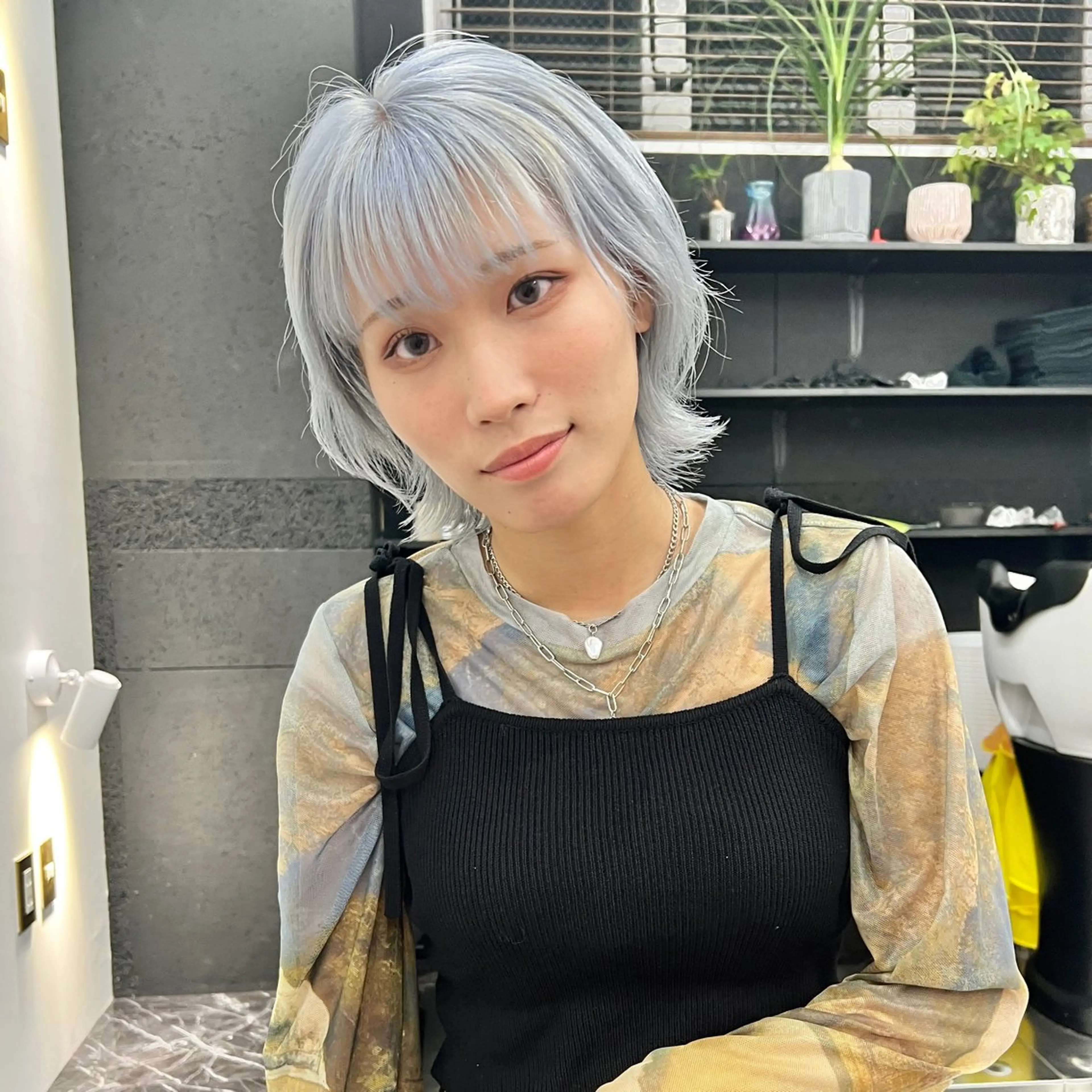 ショート カラー ブリーチ 透明感カラー ChuDuck所属・🐮ChuDuck 代表　SHOTA🐮のヘアスタイル
