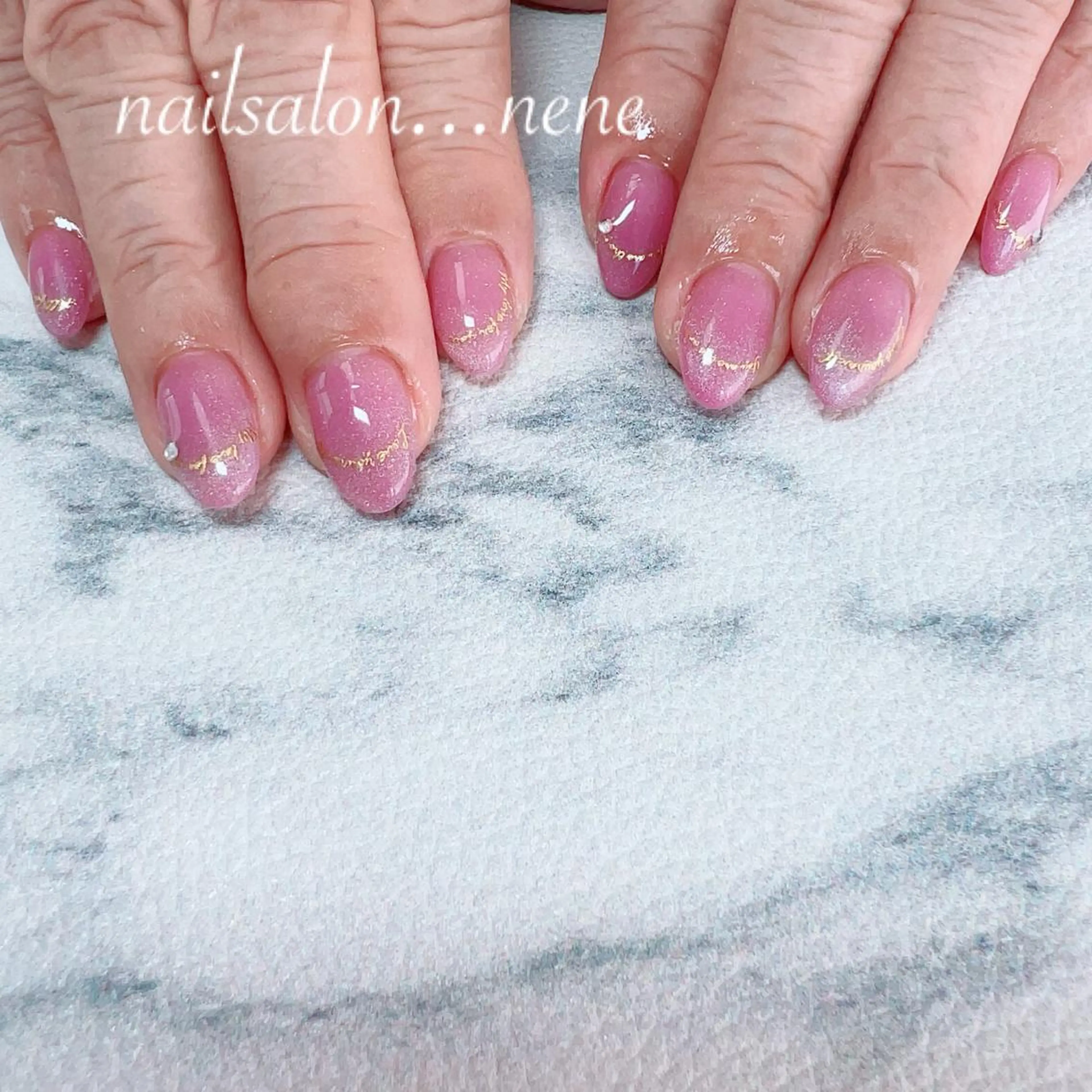 ネイル オーロラネイル マグネットネイル nailsalon ...neneのネイルデザイン