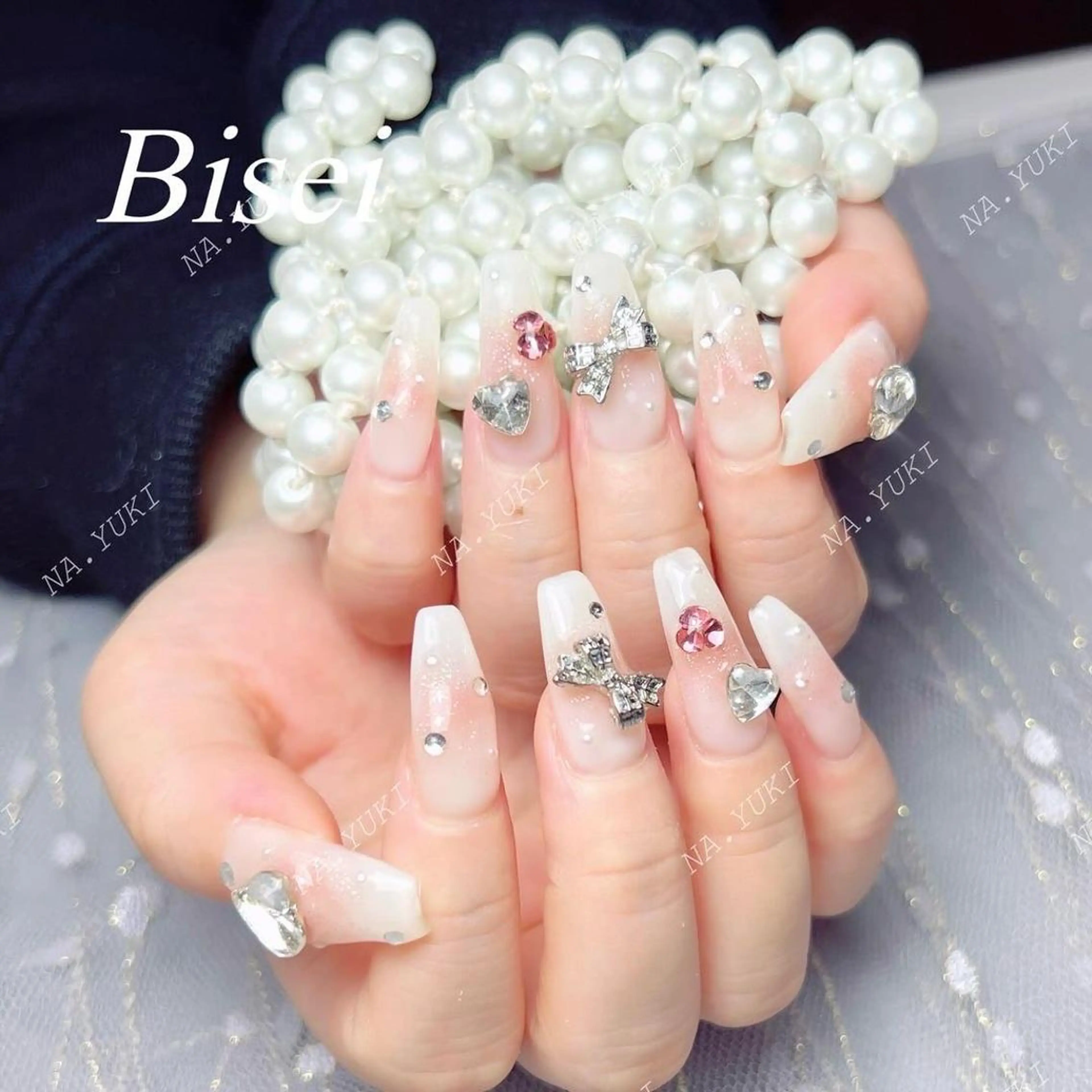 ネイル ハンドネイル ハンドケア 🌷 Mooning 🌷のネイルデザイン