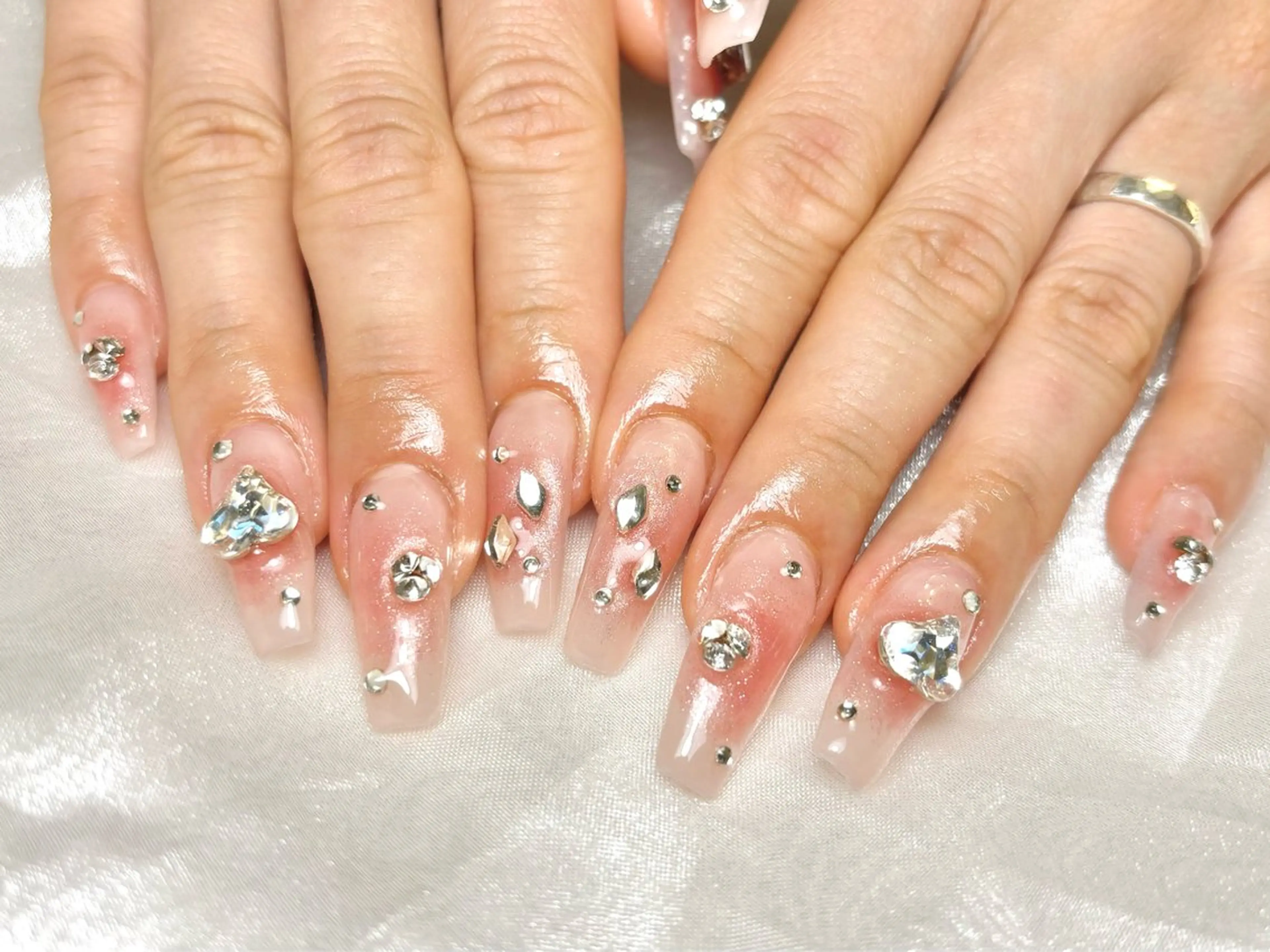 ネイル ハンドネイル charmant momokaのネイルデザイン