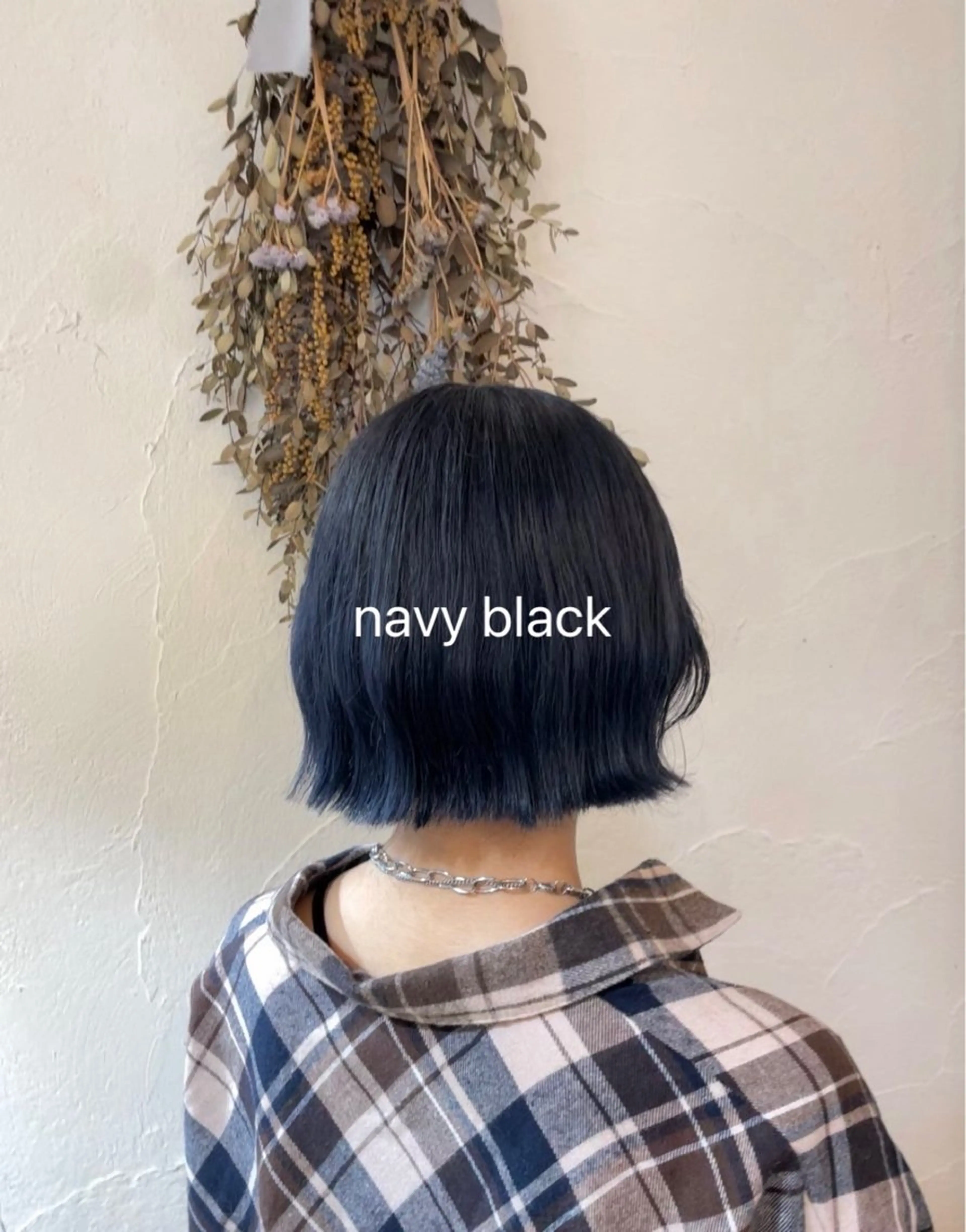 ミディアム カラー ネイビーカラー ボブ ヘアカラー Hair muse'e所属・加藤 愛鈴のヘアスタイル