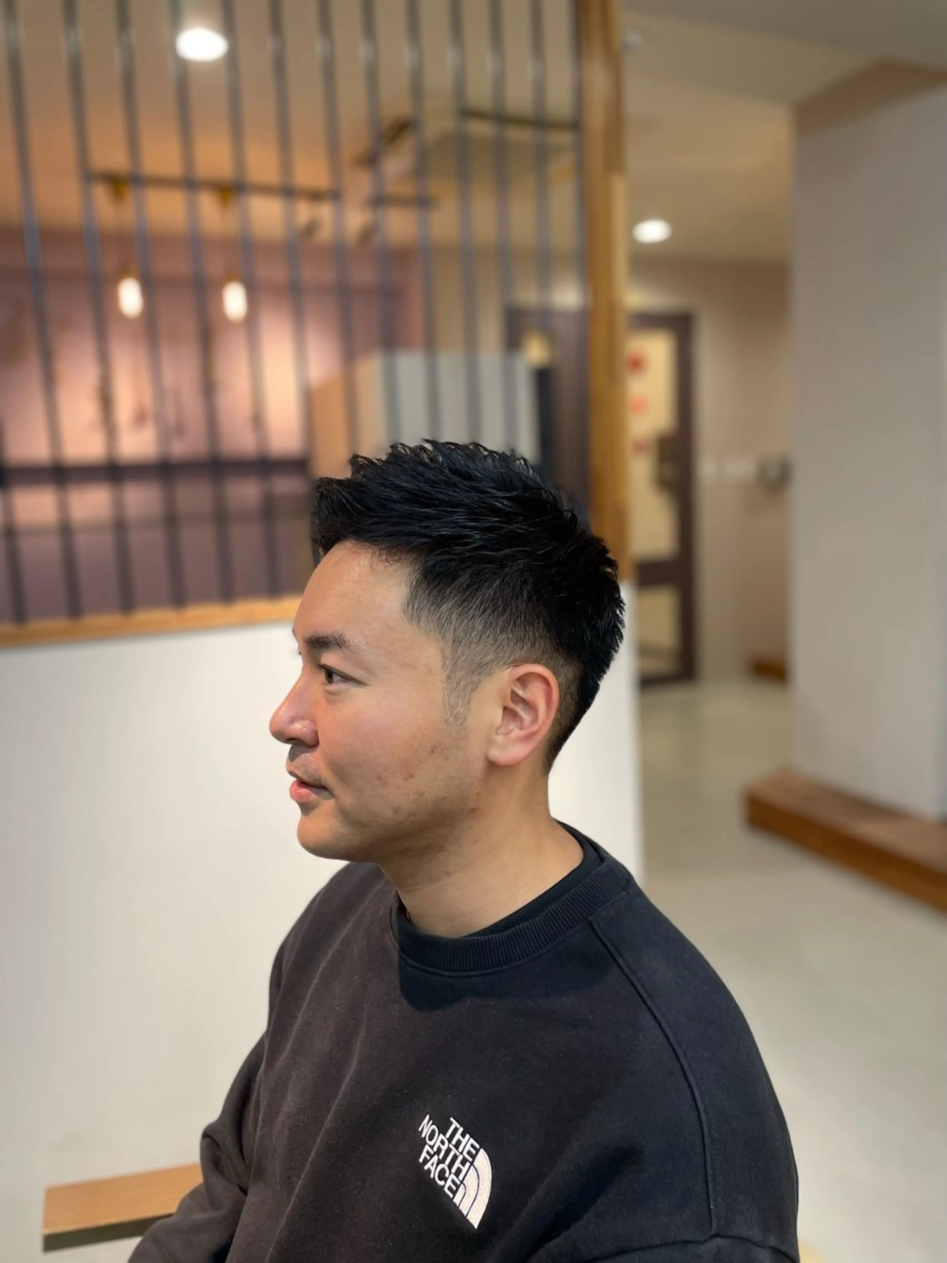【メンズ限定】似合わせカット＋皮脂除去＆血行促進ヘッドスパ+眉カット¥7,700の写真
