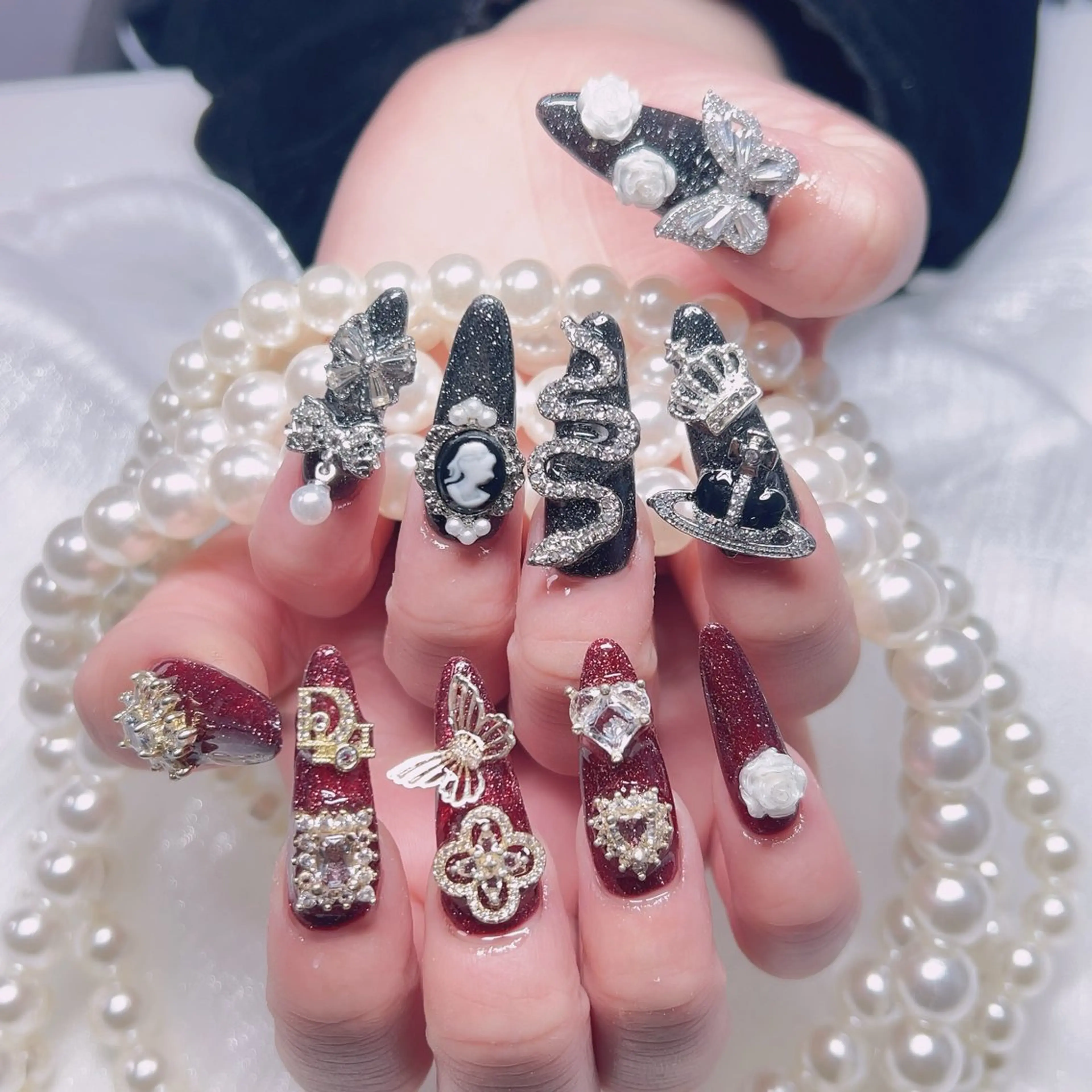 ネイル フラッシュネイル 赤色 スカルプネイル か な🧚‍♀️のネイルデザイン