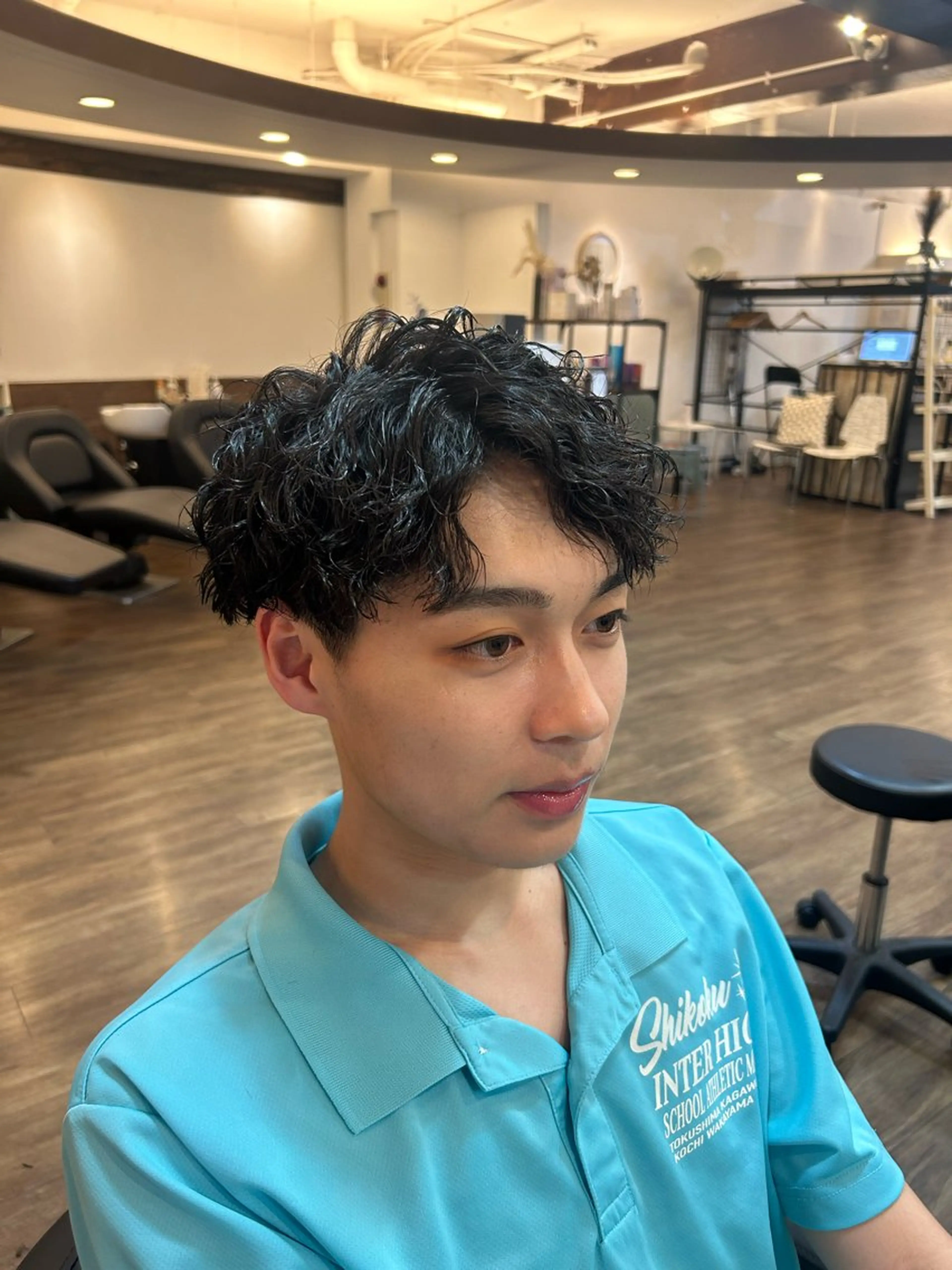 パーマ メンズ SHIHO 《BASE.》のヘアスタイル
