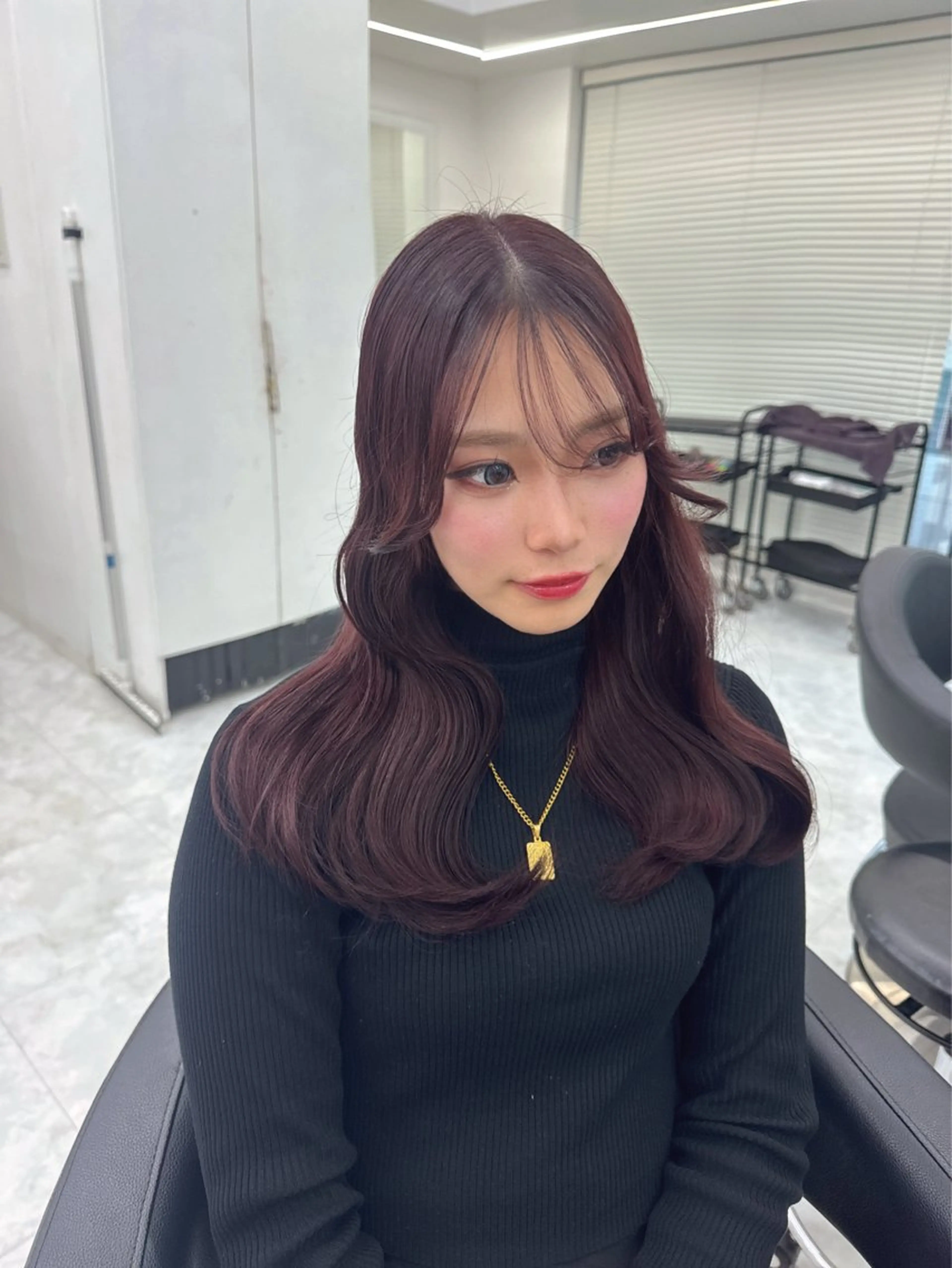 セミロング カラー 🎀愛されgirly ヘア🫧Ayakaのヘアスタイル