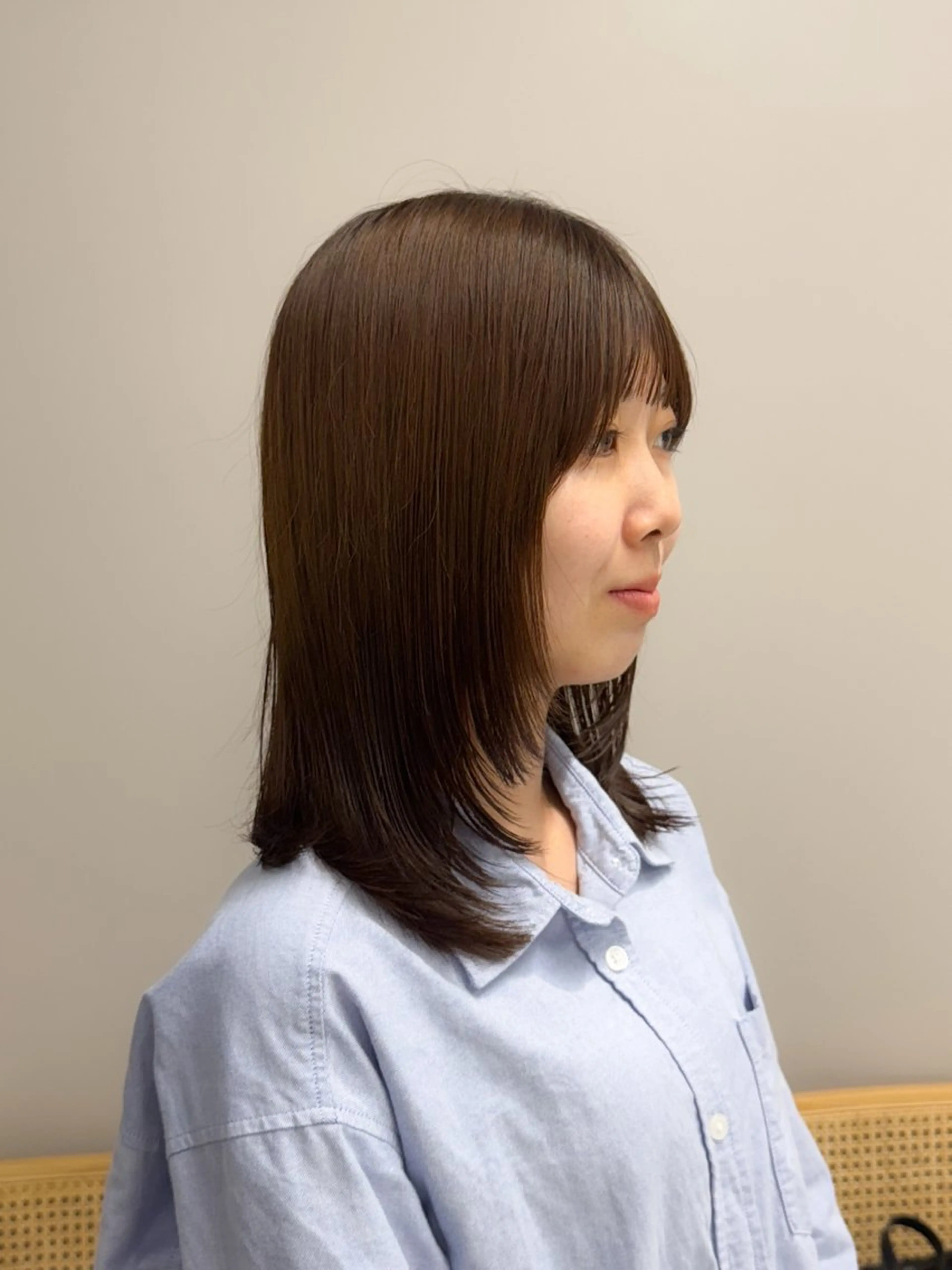 ミディアム カラー ヘアアレンジ ブリーチ ダブルカラー イヤリングカラー イルミナカラー ブリーチなしカラー 立川レイヤー ブリーチaoiのヘアスタイル