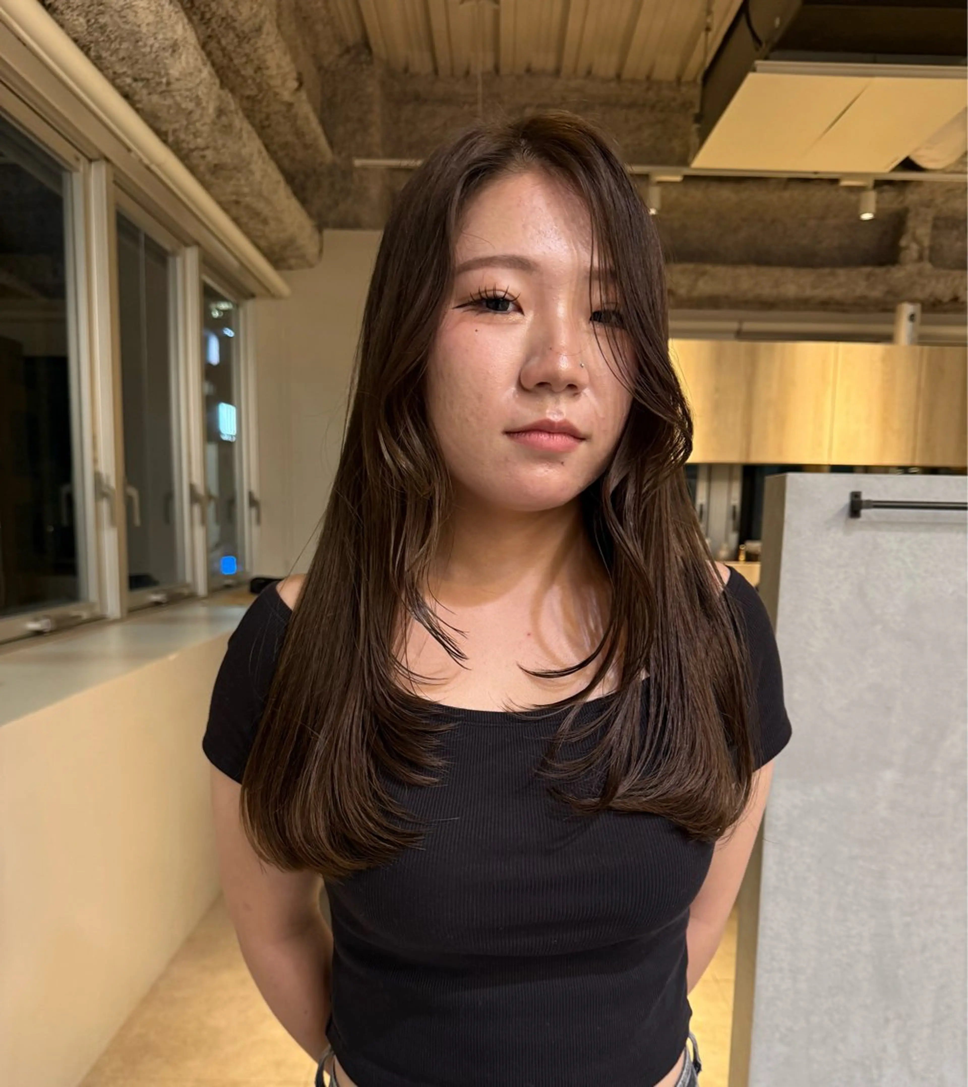 ロング やはらりの/ 透明感カラー‎のヘアスタイル