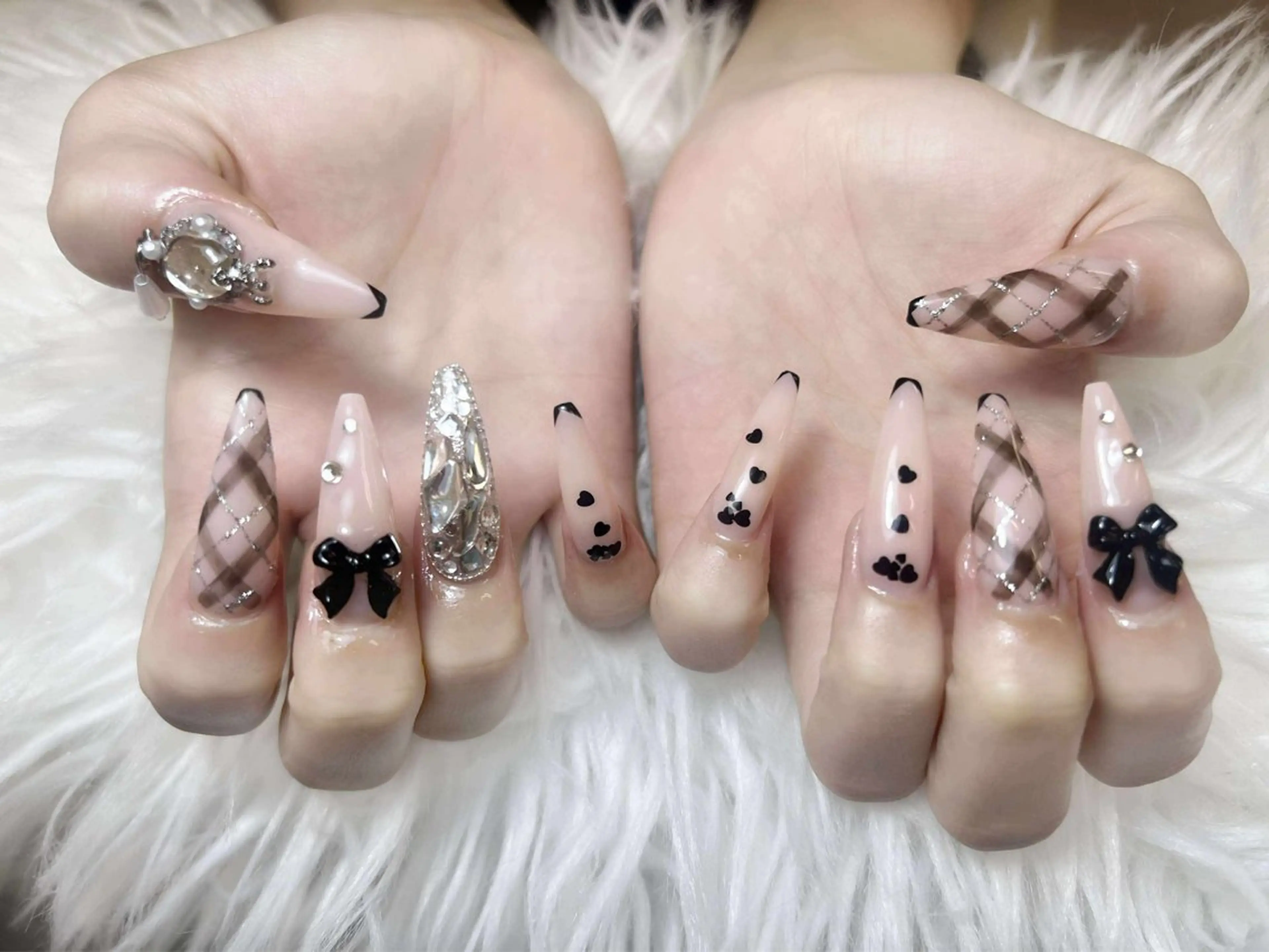 ネイル アートネイル オーロラネイル チークネイル 長さ出し フットネイル Noiranail_ studio川越西口のネイルデザイン