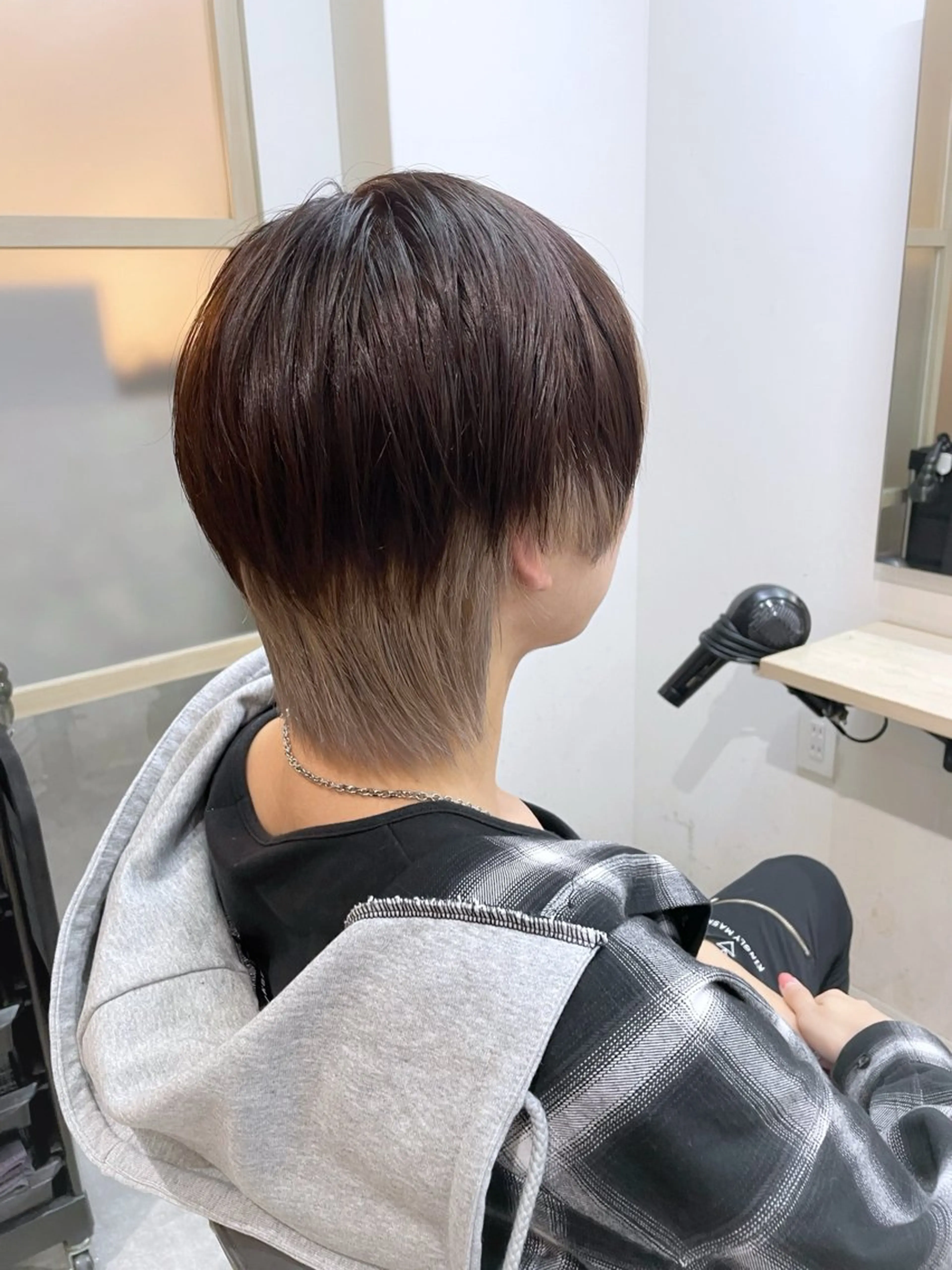 ミディアム カラー メンズ カット ヘアカラー トリートメント EMANON新宿南口所属・🦄中性ウルフ ☁️Shiori🦄のヘアスタイル