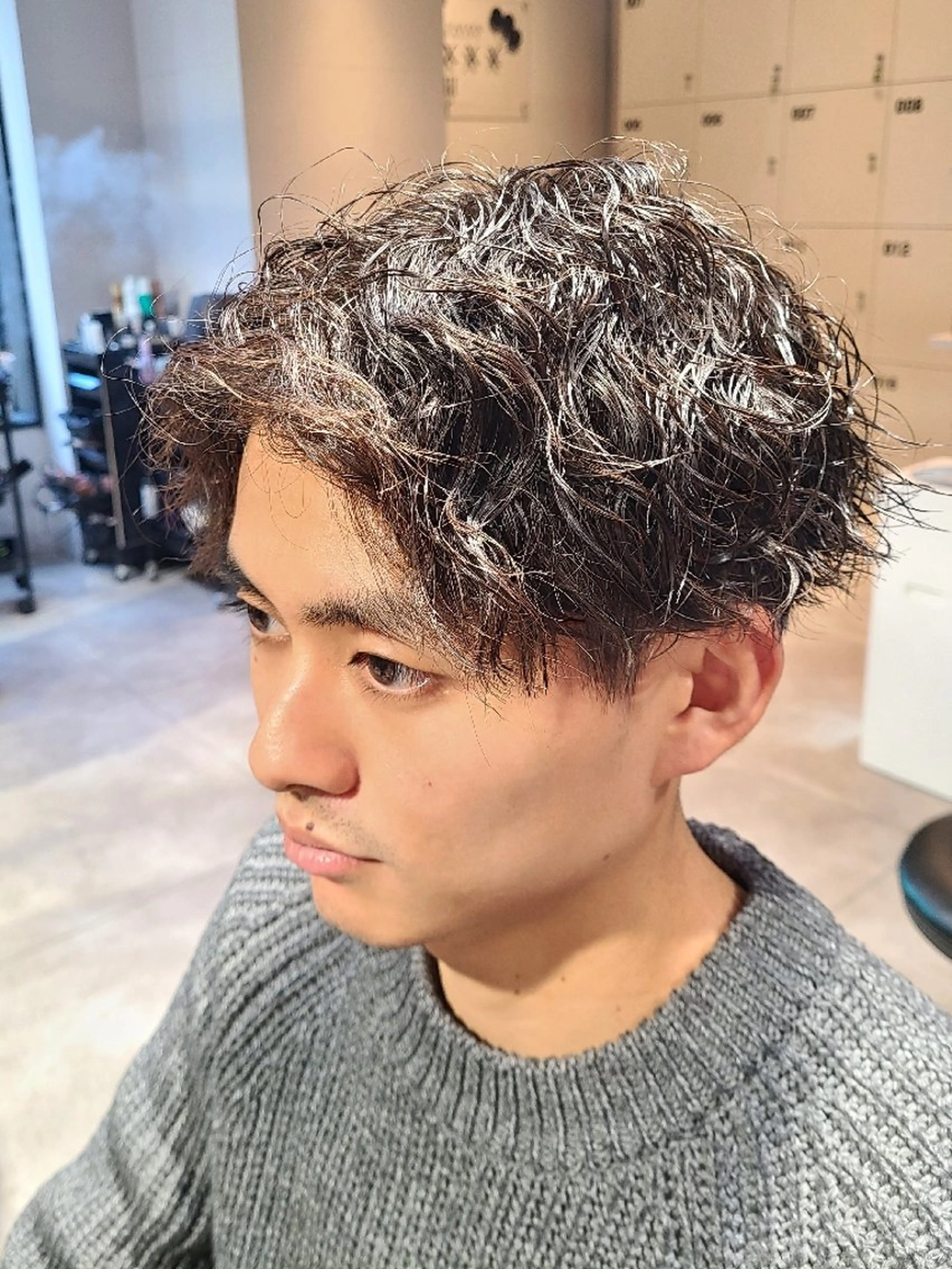 ショート メンズ パーマ メンズハイライト メンズインナーカラー メンズパーマ プードルパーマ ツイストスパイラルパーマ カット パーマ KAZUMA /メンズ特化/パーマのヘアスタイル