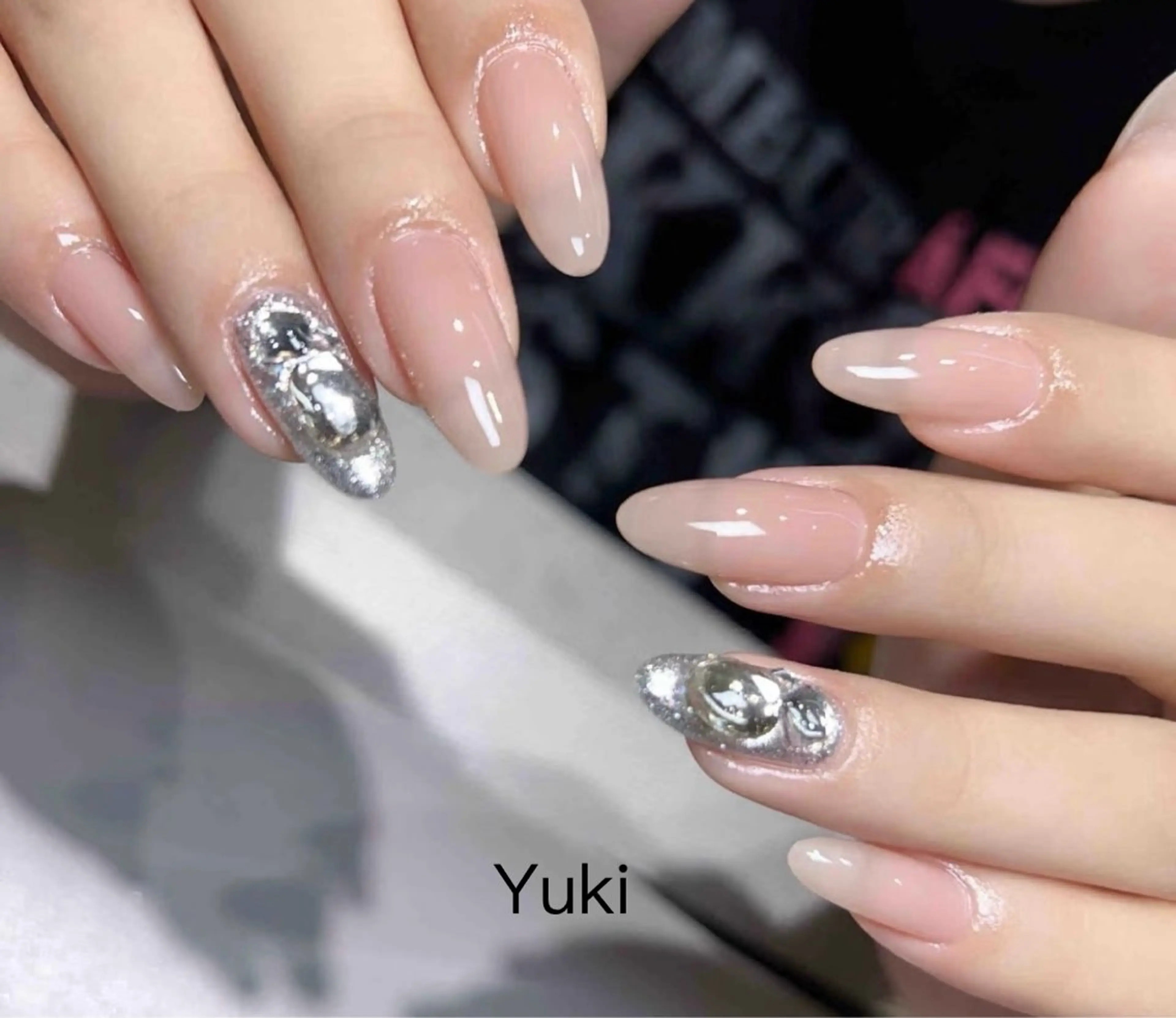 キラキラ光る🌟2本埋め尽くし🌟ネイルの写真
