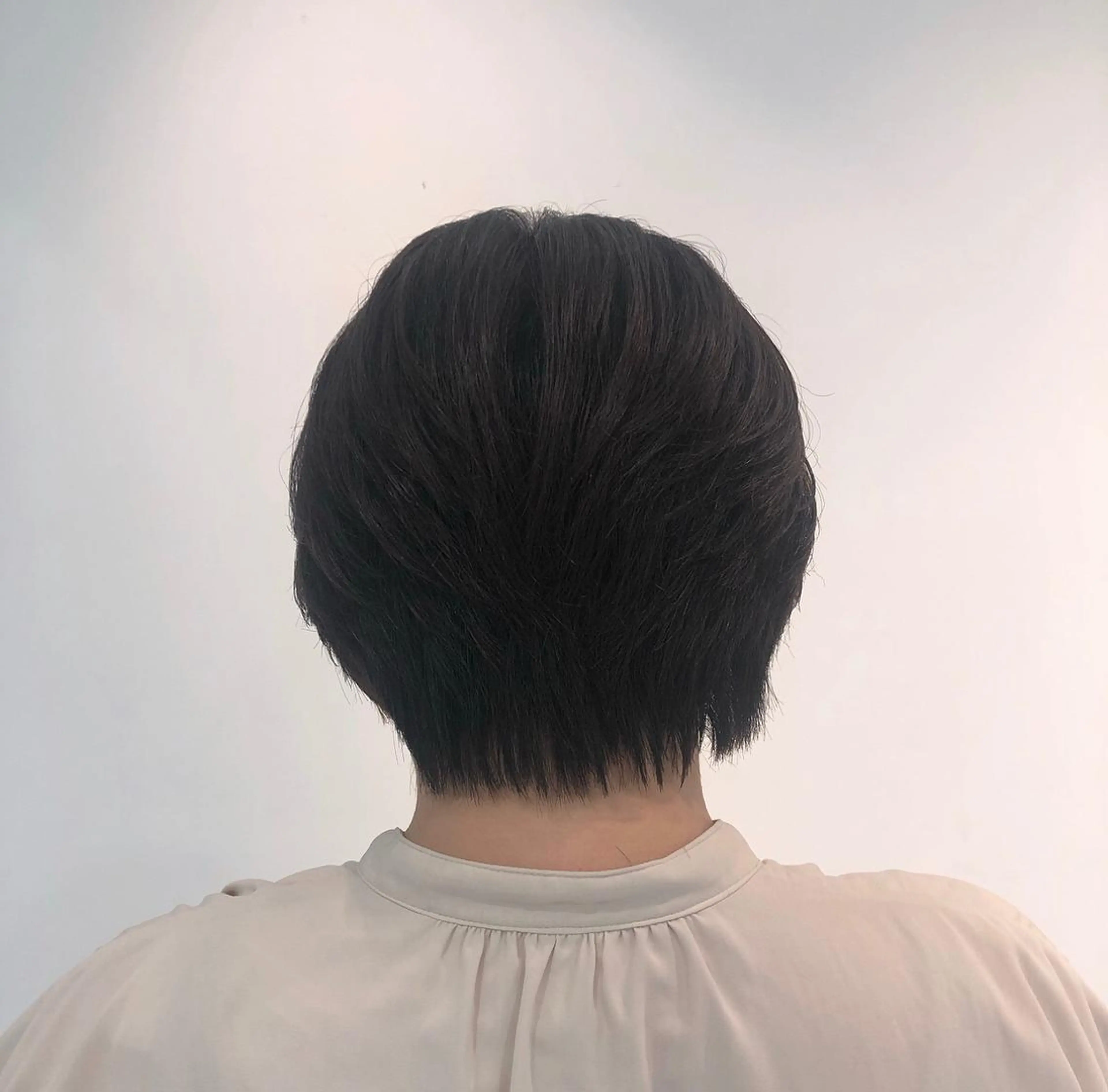 ショート カラー Bellpo所属・磯山 直貴のヘアスタイル
