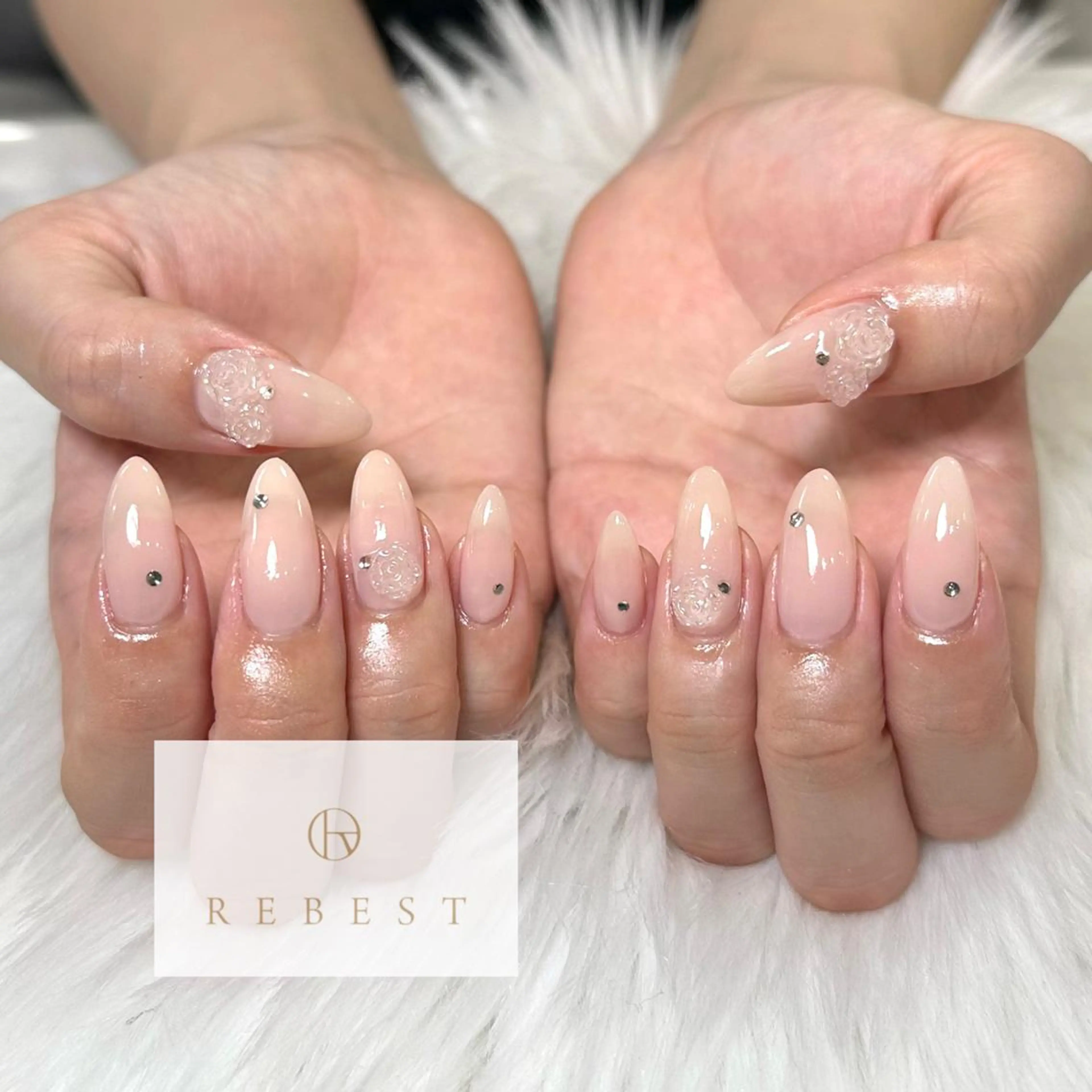 ネイル Azusa🩵 ネイル💅🏻心斎橋のネイルデザイン