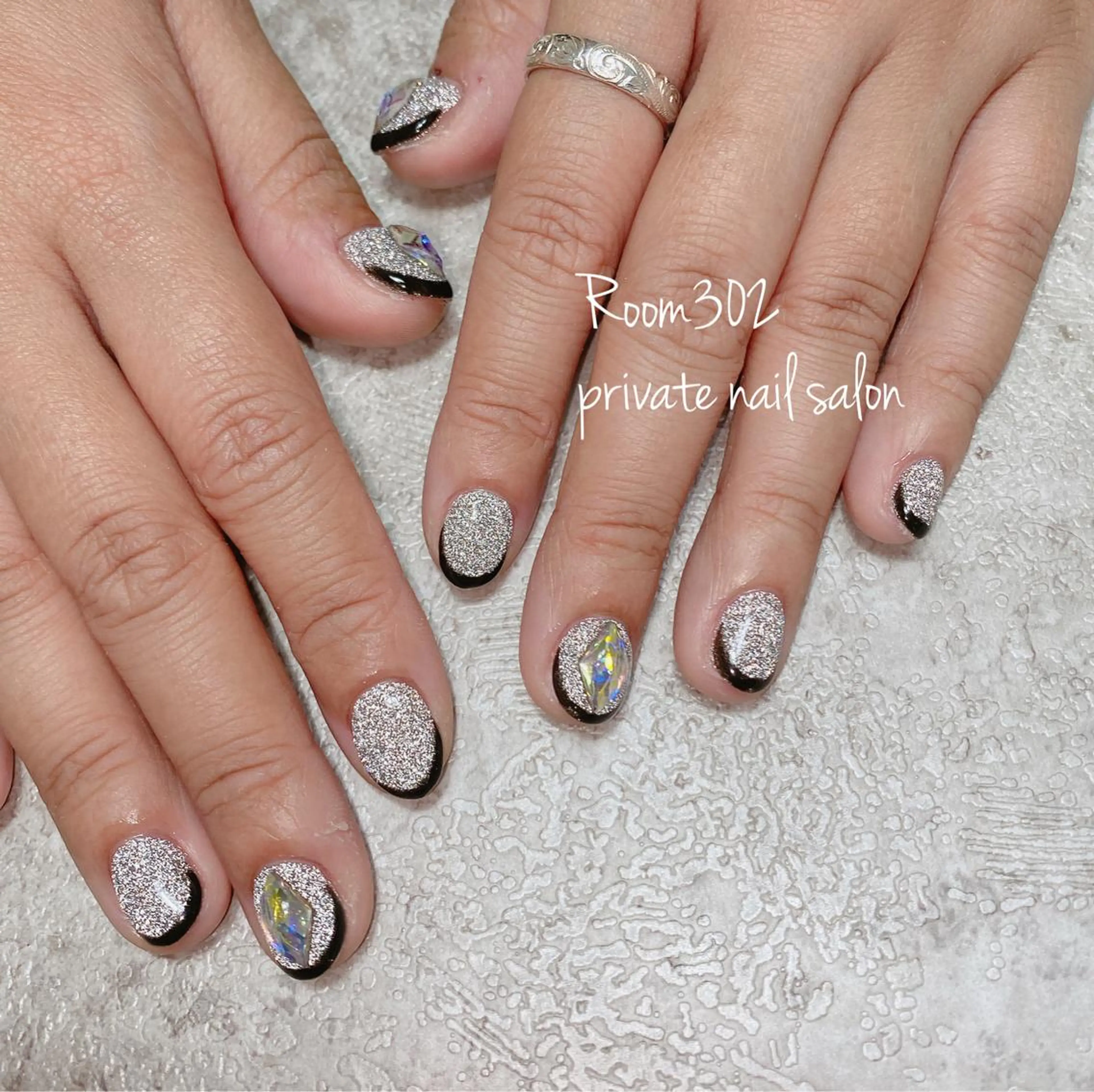 ネイル フラッシュネイル フレンチネイル Room 302のネイルデザイン