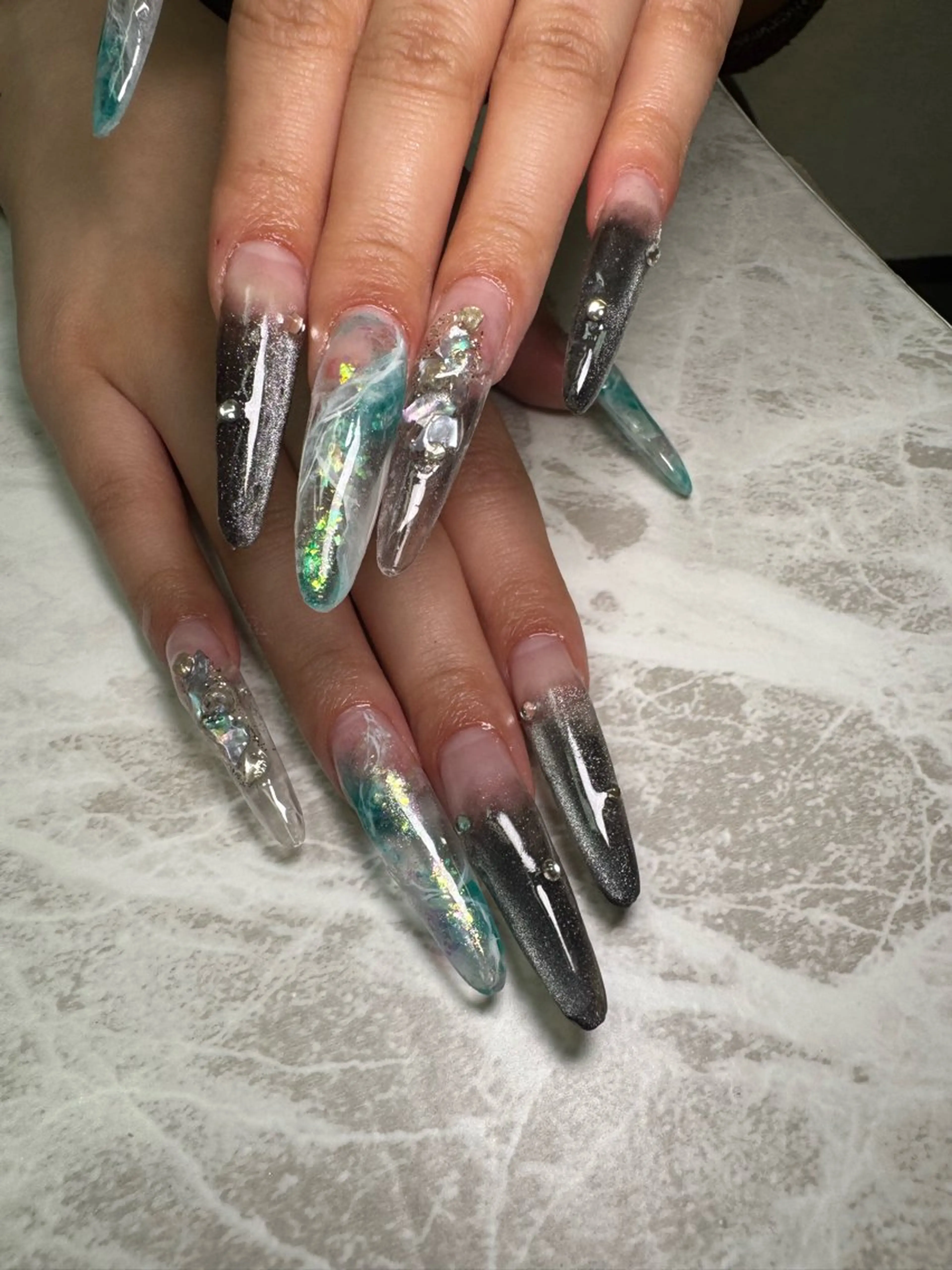 ネイル ハンドネイル YOUTH nails waxing所属・YOUTH natsumiのネイルデザイン