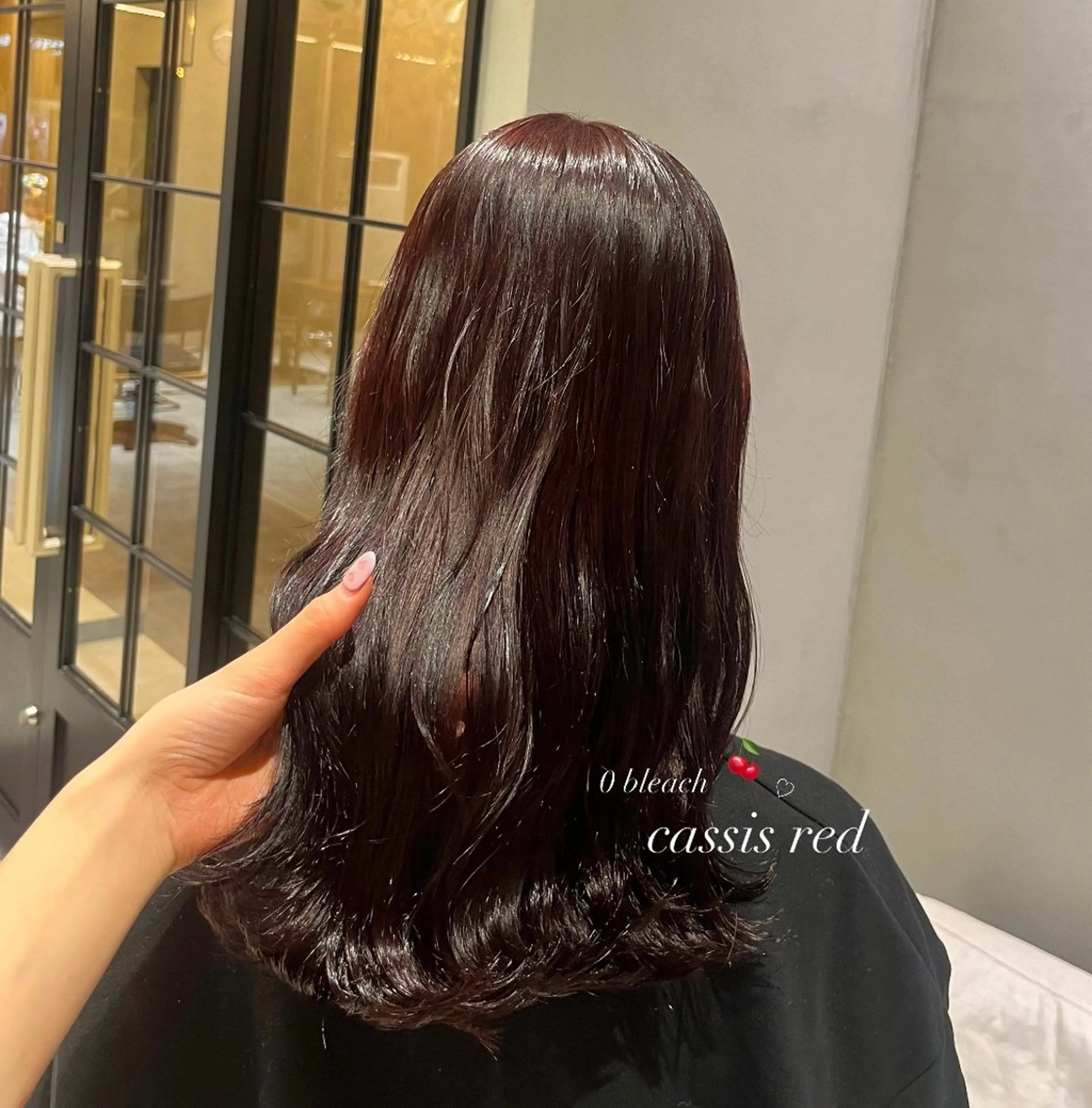 ロング カラー ブリーチ ブリーチなしカラー 𝒎𝒐𝒆🩰 名駅/ヘアメ/韓国風のヘアスタイル