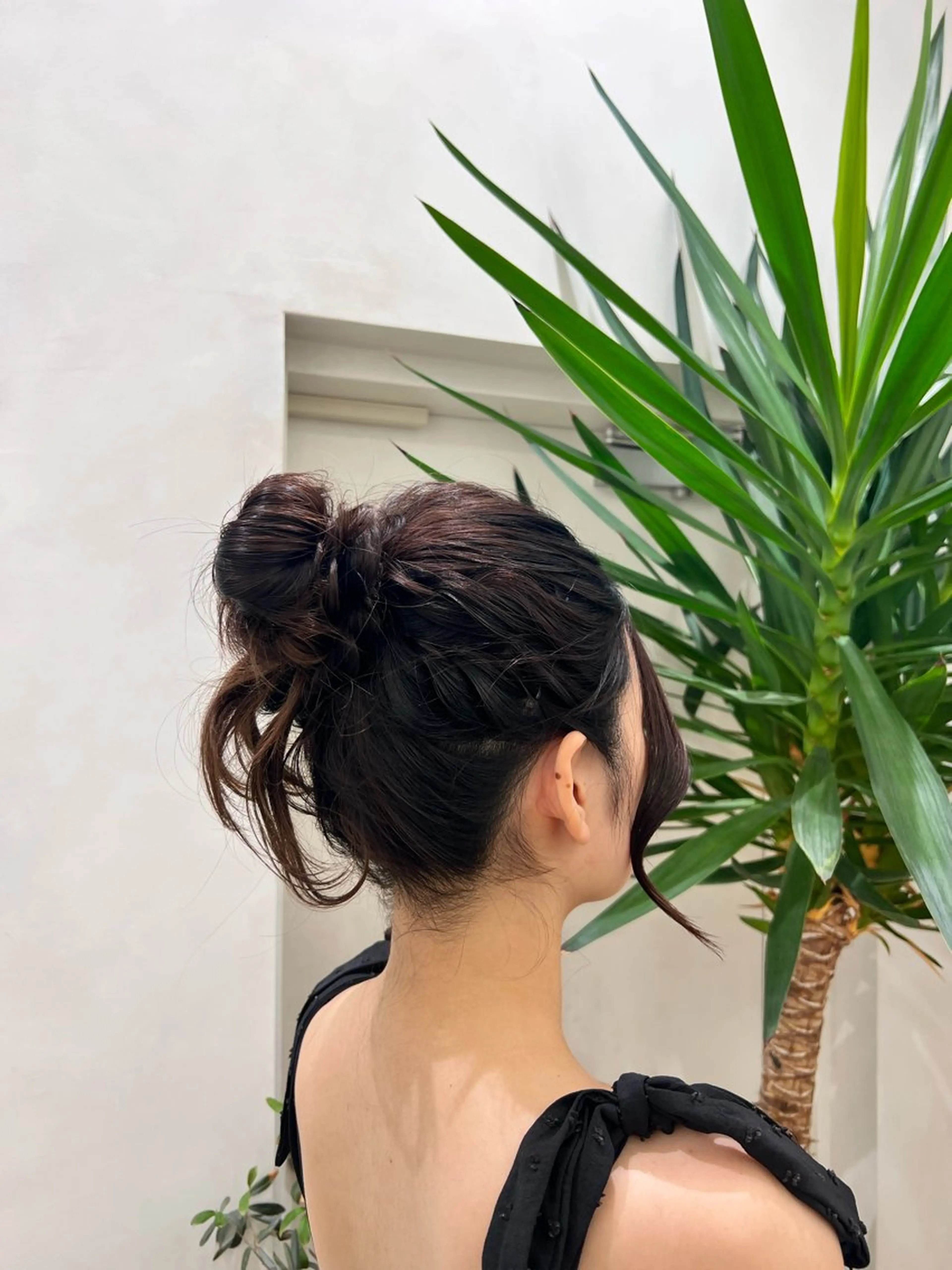 ロング ヘアセット ブリーチカラー 〻髪質改善〻アレンジのヘアスタイル