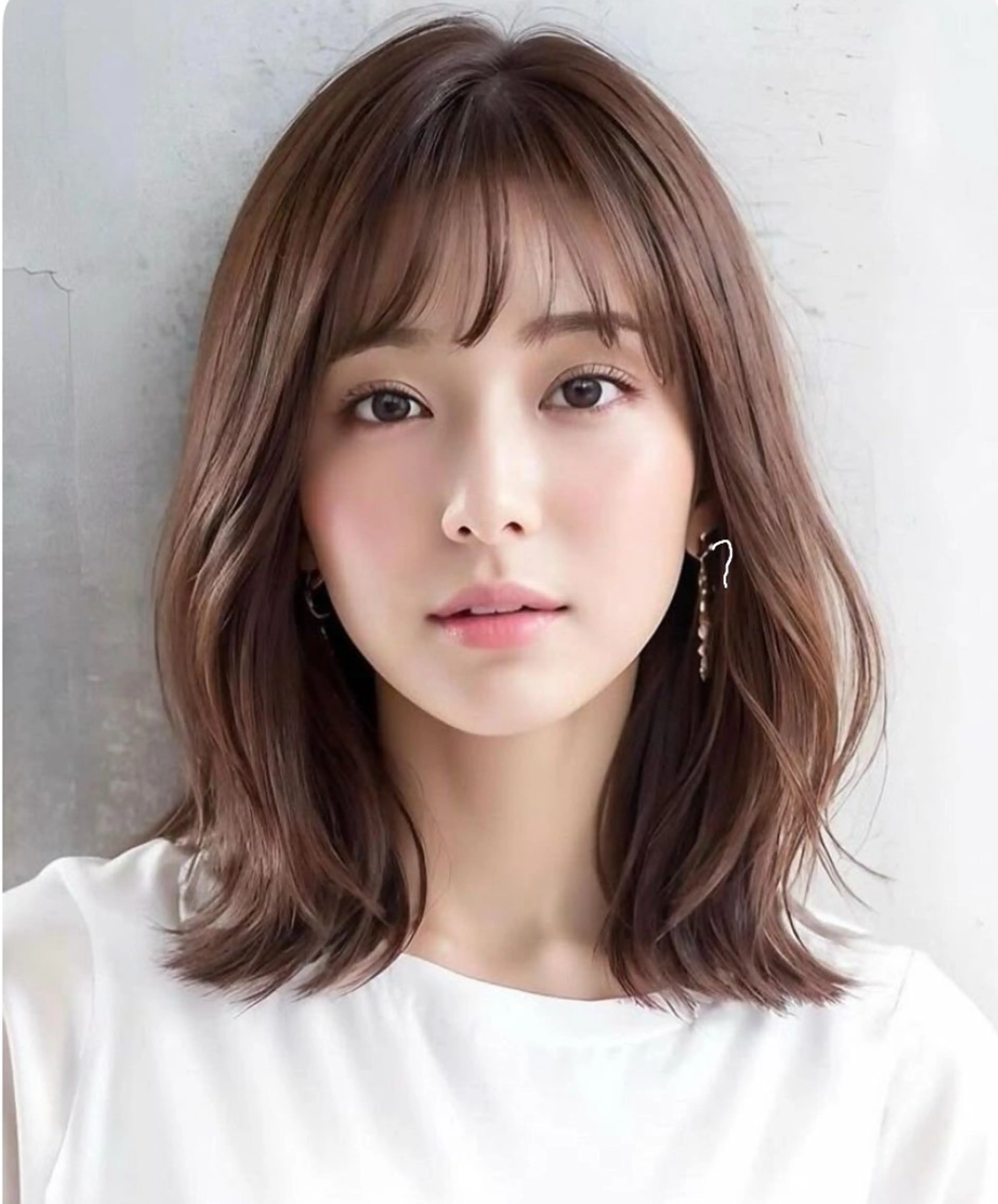 ミディアム 顔周りカット カット ヘアカラー 🫐 Ramu 🥣のヘアスタイル