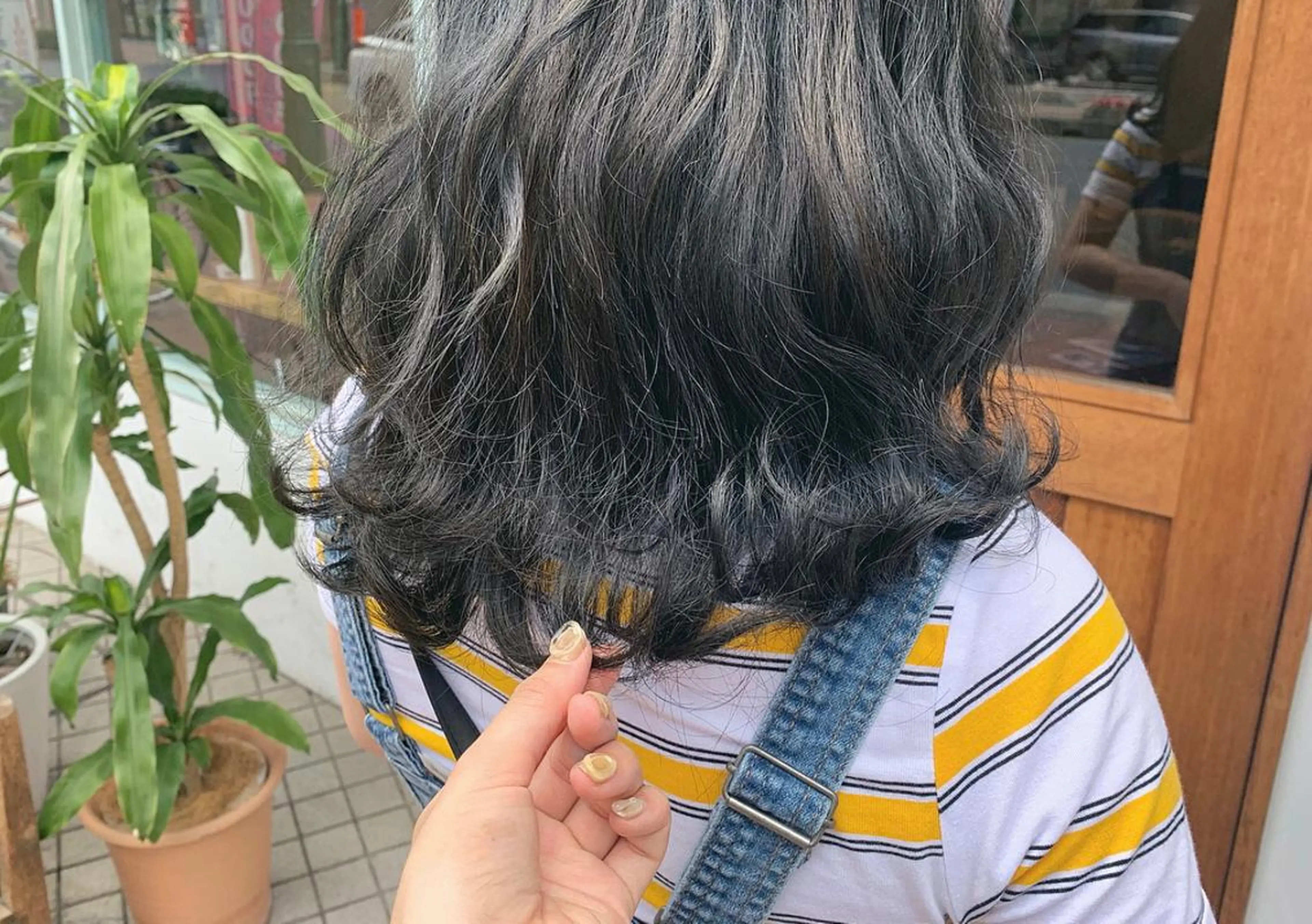 ミディアム カラー ブリーチ ヘアカラー トリートメント たかいわ みきのヘアスタイル