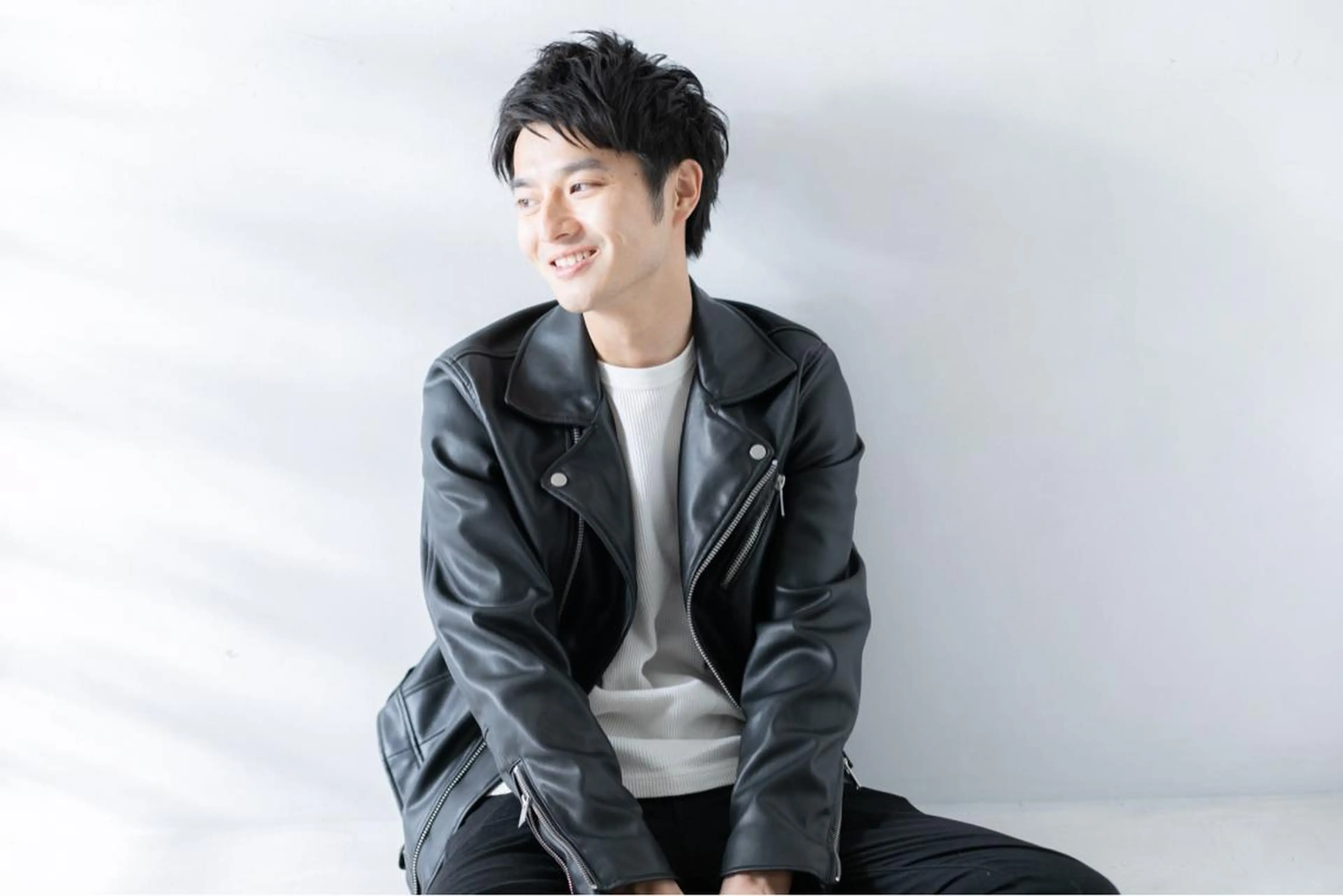 メンズ マッシュ ツーブロック カット やなせ かすみのヘアスタイル