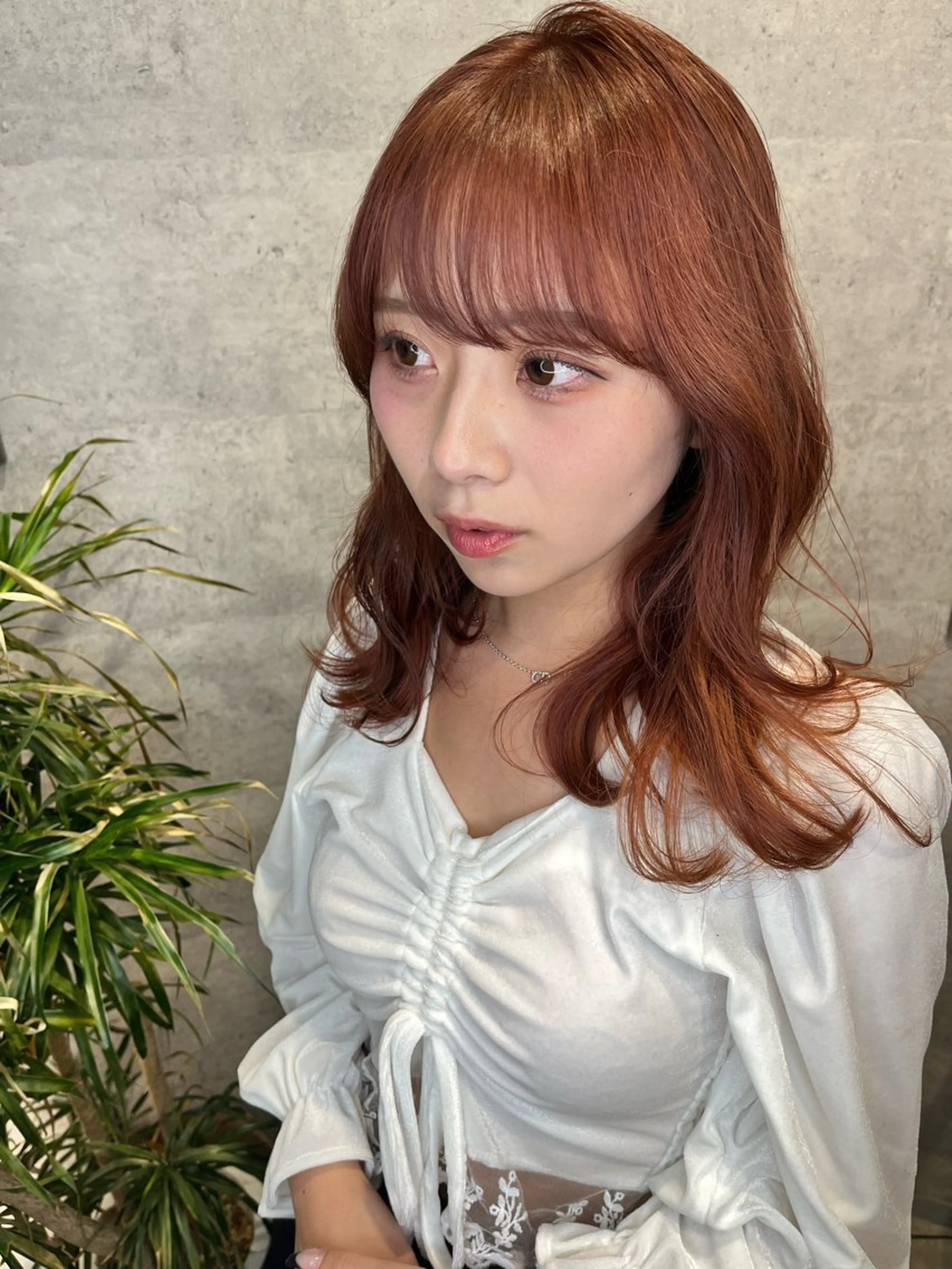 ミディアム カラー カット ヘアカラー トリートメント ダブルカラー 新宿のヘアスタイル