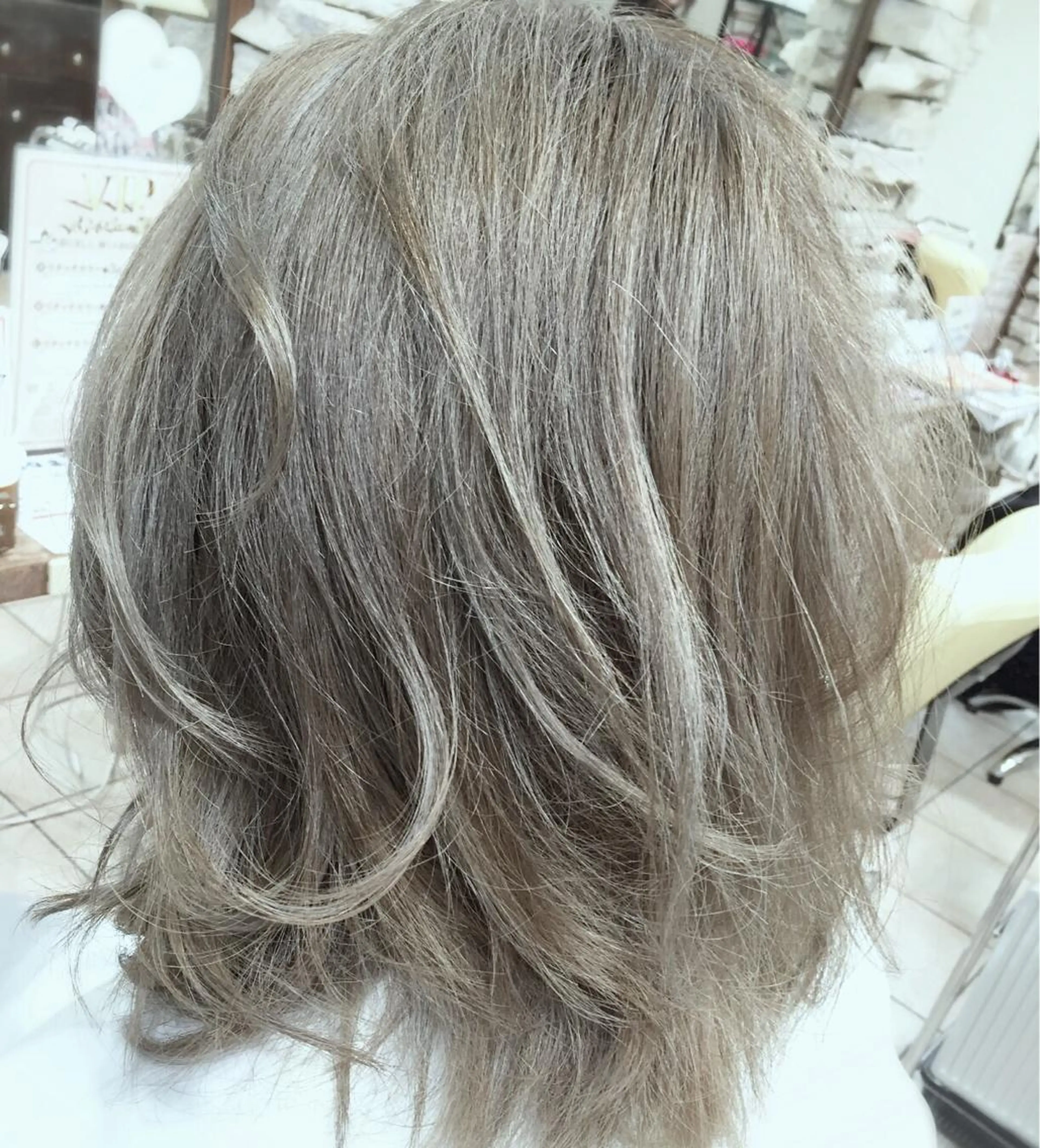 ミディアム カラー 今里 弘樹のヘアスタイル
