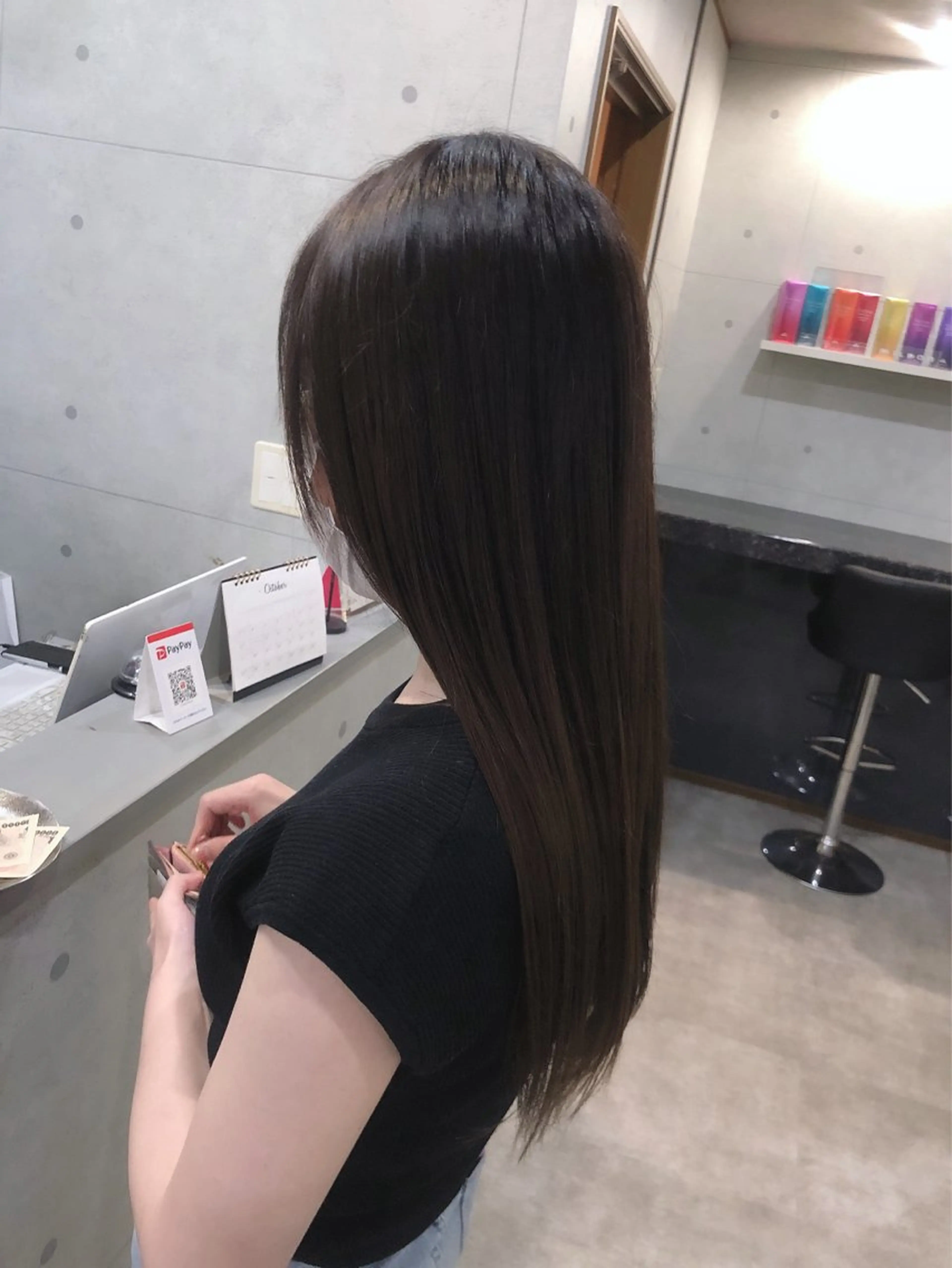 ロング ボブ くびれヘア くせ毛 髪質改善 切りっぱなしロブ トリートメント REVE所属・REVE 【外国人風カラー】のヘアスタイル