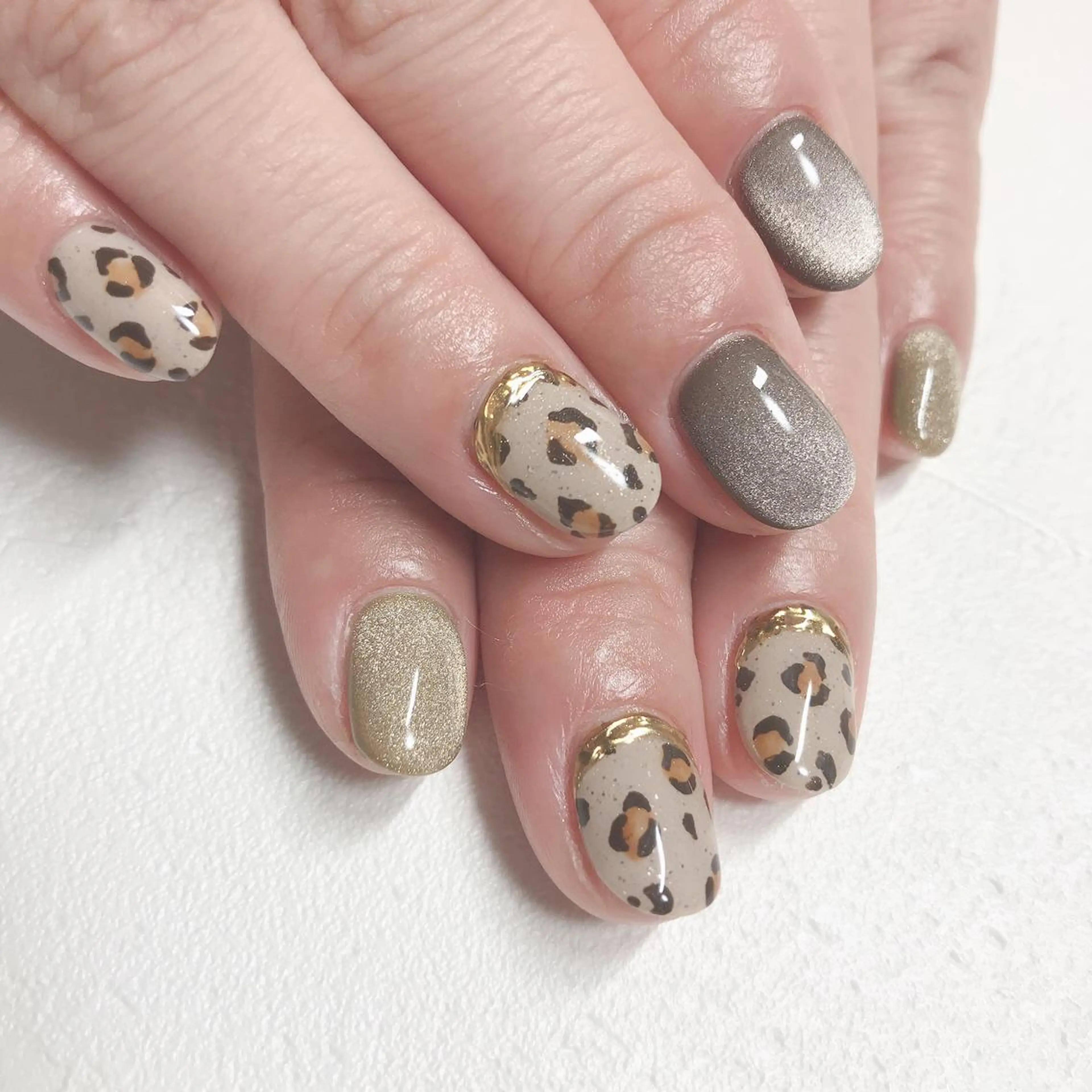 ネイル アニマル柄 マグネットネイル ハンドネイル Room nailのネイルデザイン